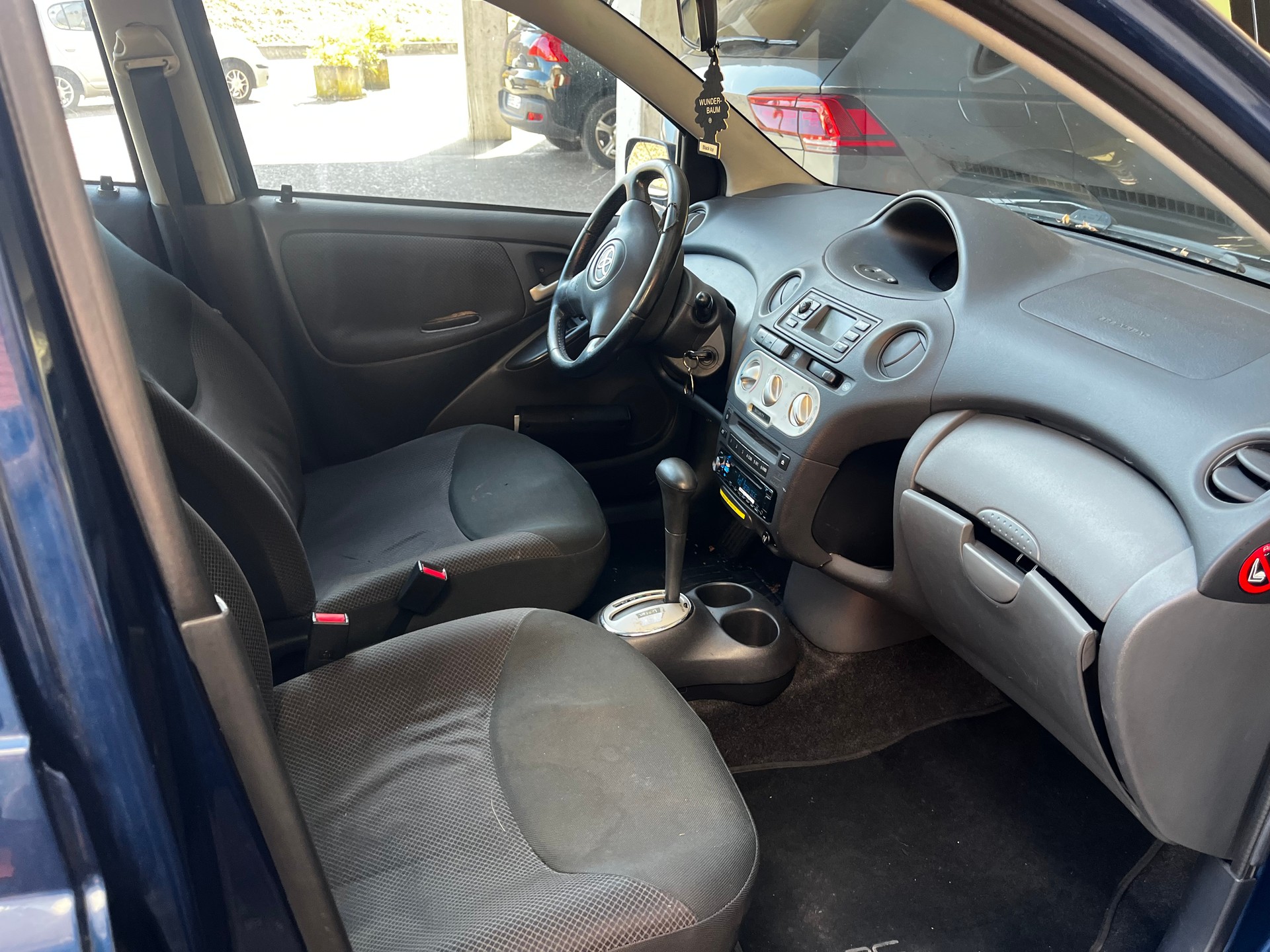 TOYOTA Yaris 1.3 Linea Sol-image-7