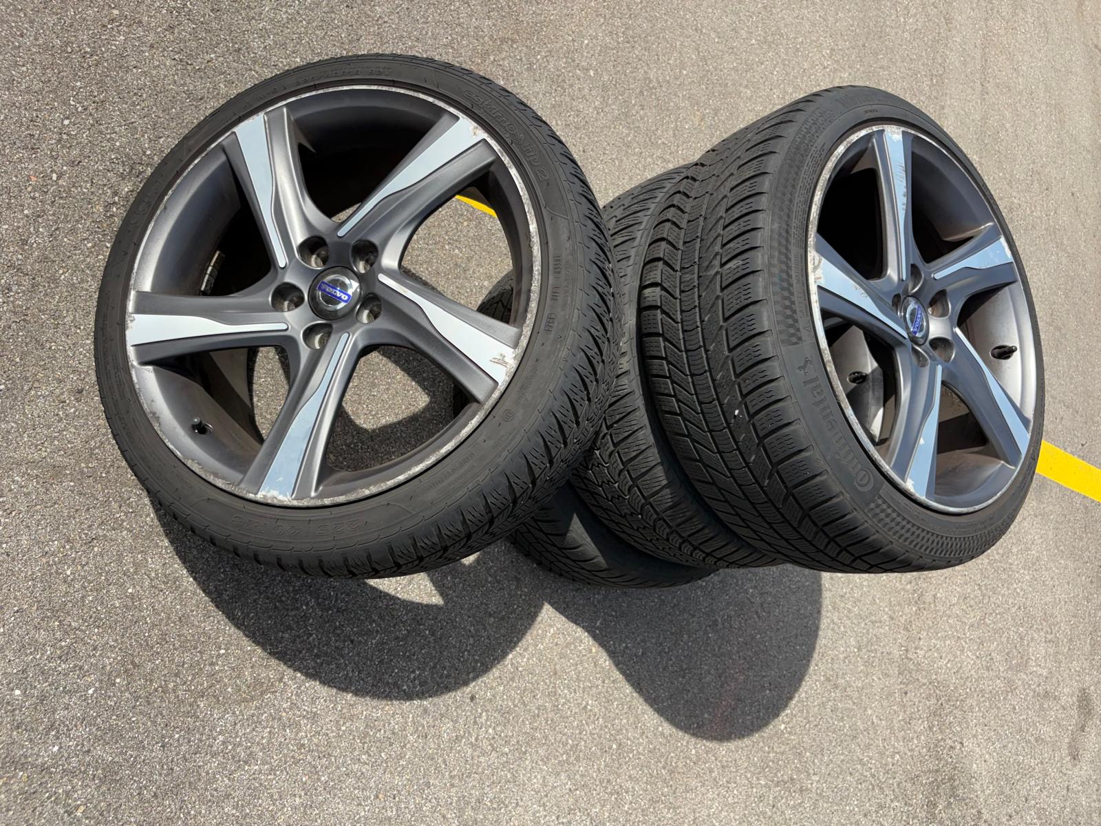 VOLVO V60 D5 AWD Summum Geartronic Dynamic-image-14