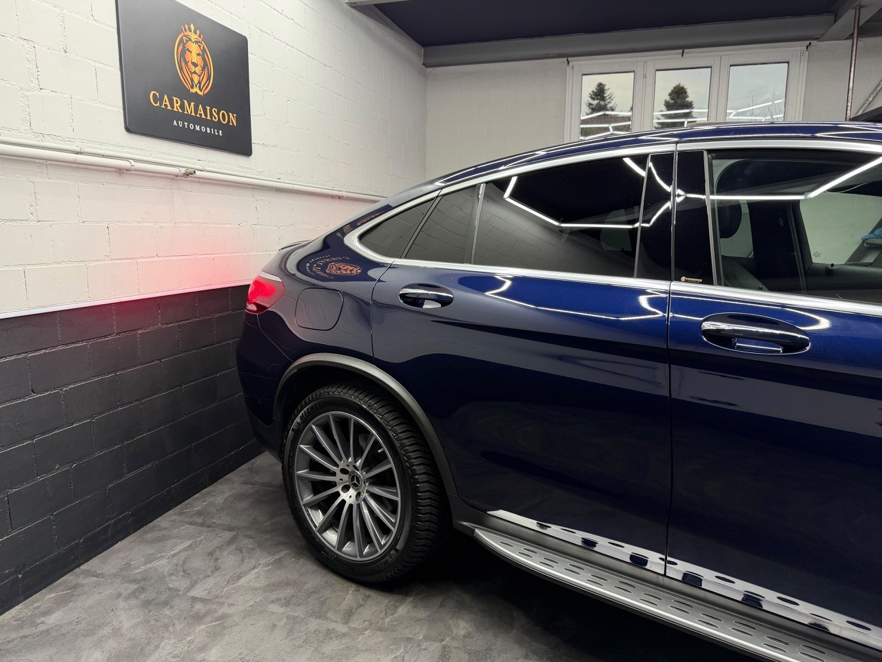 MERCEDES-BENZ GLC Coupé 300 d AMG Line 4Matic 9G-Tronic | CH-Auto | 360 Kamera | Gratis-Service | Burmester | Anhängerkupplung-image-4
