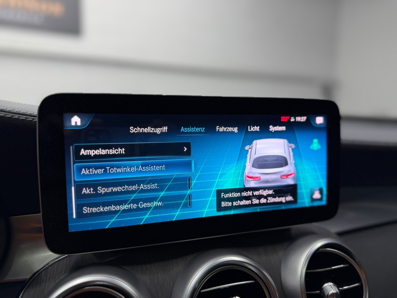 MERCEDES-BENZ GLC Coupé 300 d AMG Line 4Matic 9G-Tronic | CH-Auto | 360 Kamera | Gratis-Service | Burmester | Anhängerkupplung-image-20
