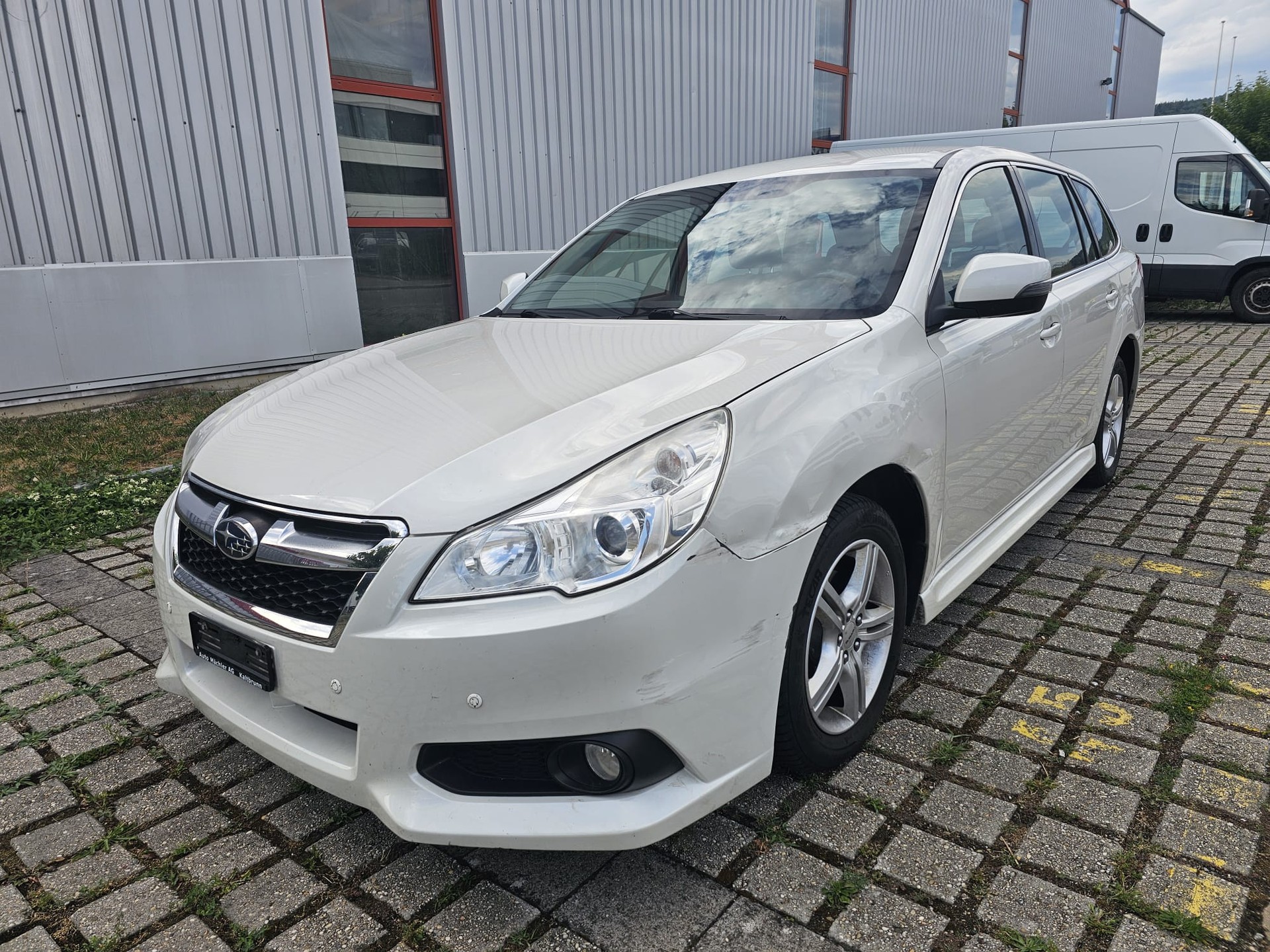 SUBARU Legacy 2.0i Swiss AWD Lineartronic-image-0
