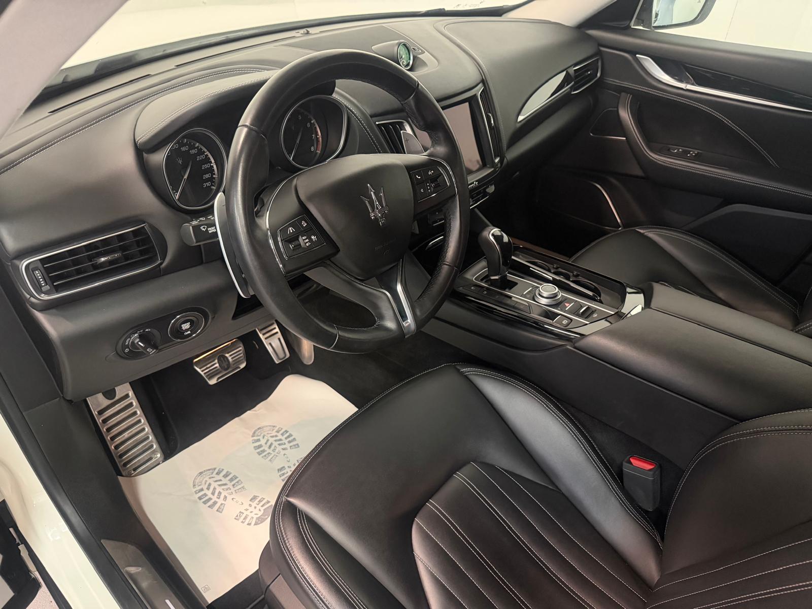 MASERATI Levante S 3.0 V6 Automatica-image-13