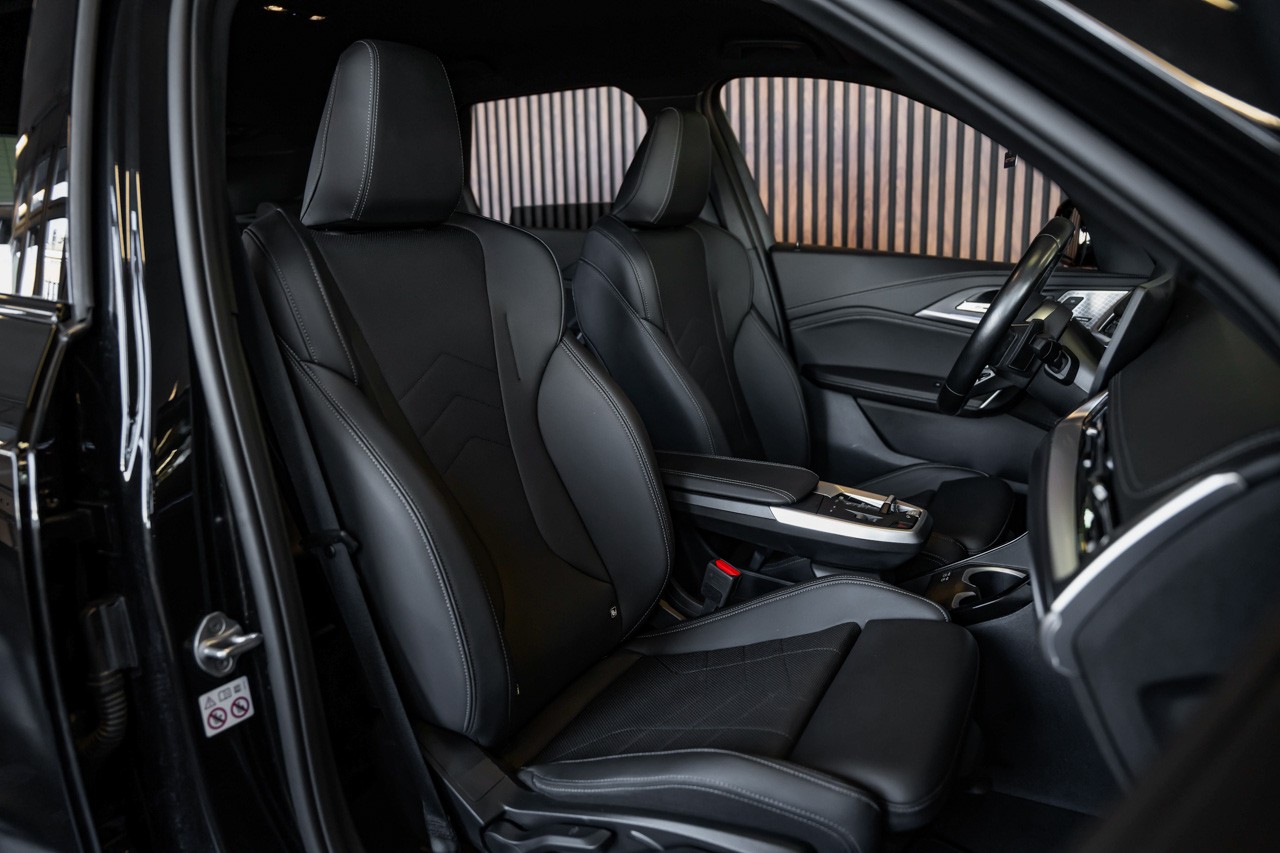 BMW X1 xDrive 23d 48V M Sport-image-16