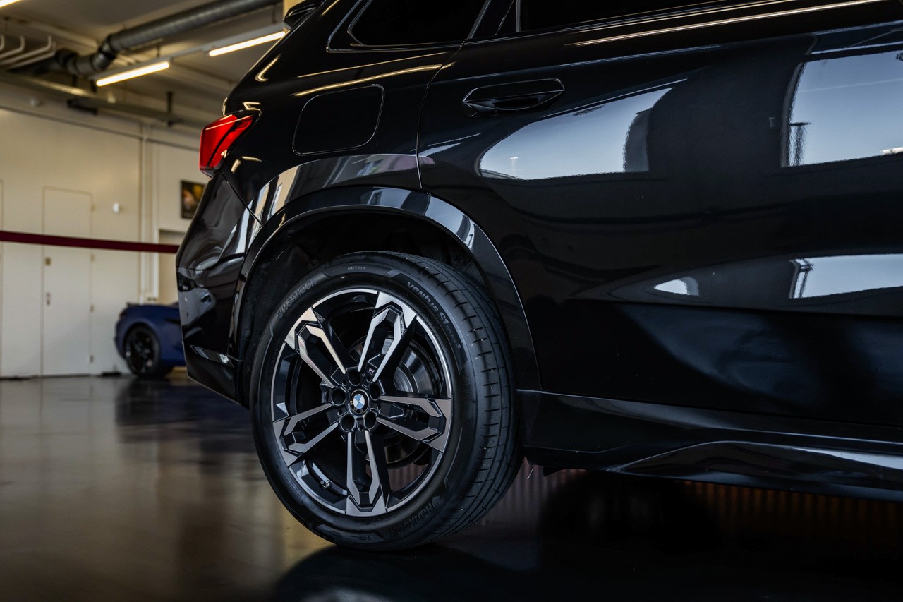 BMW X1 xDrive 23d 48V M Sport-image-10