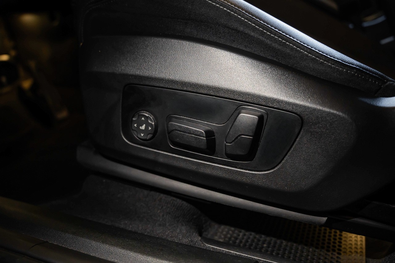 BMW X1 xDrive 23d 48V M Sport-image-28