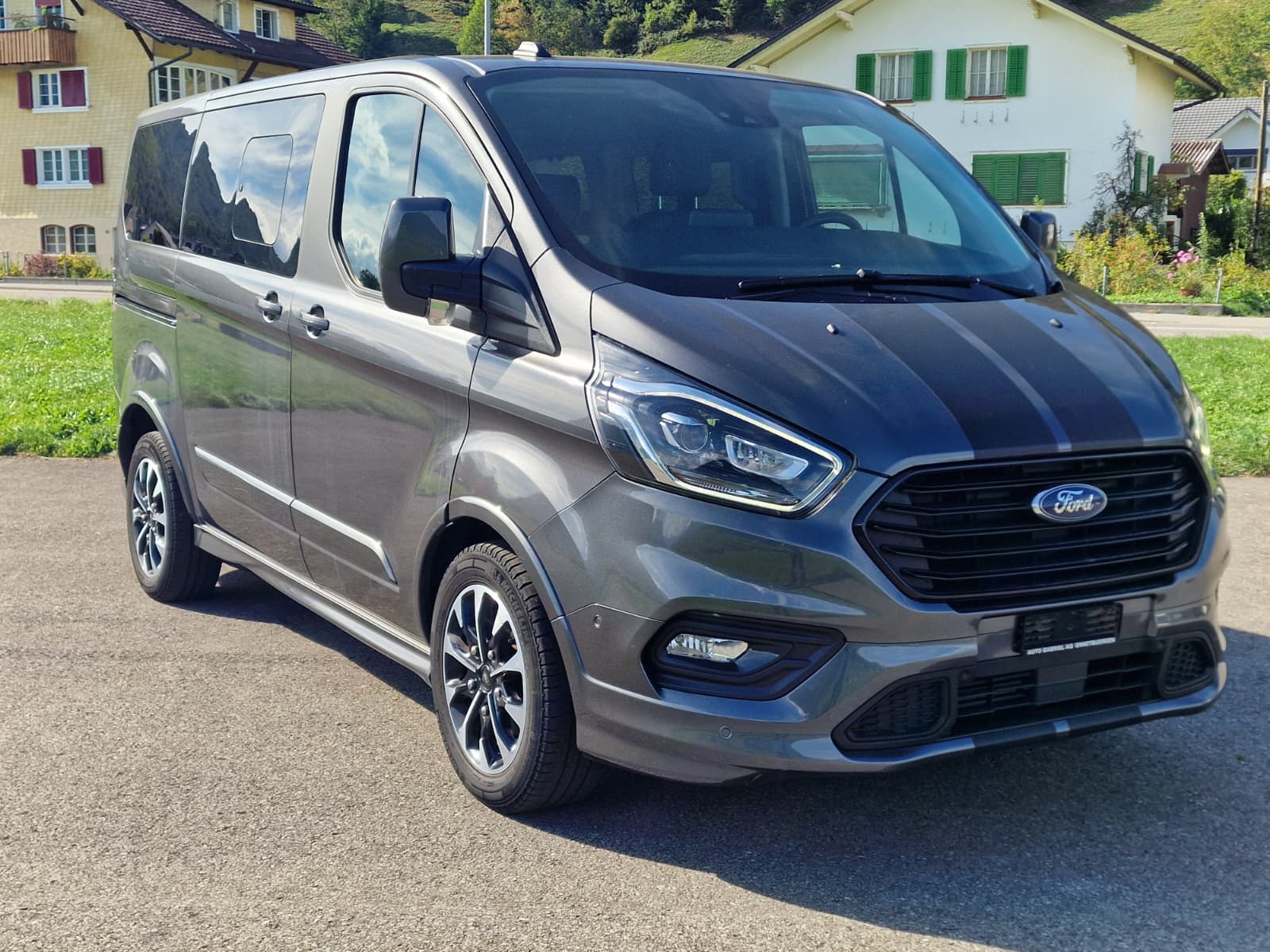 FORD Tourneo Custom 320 L1H1 Sport A