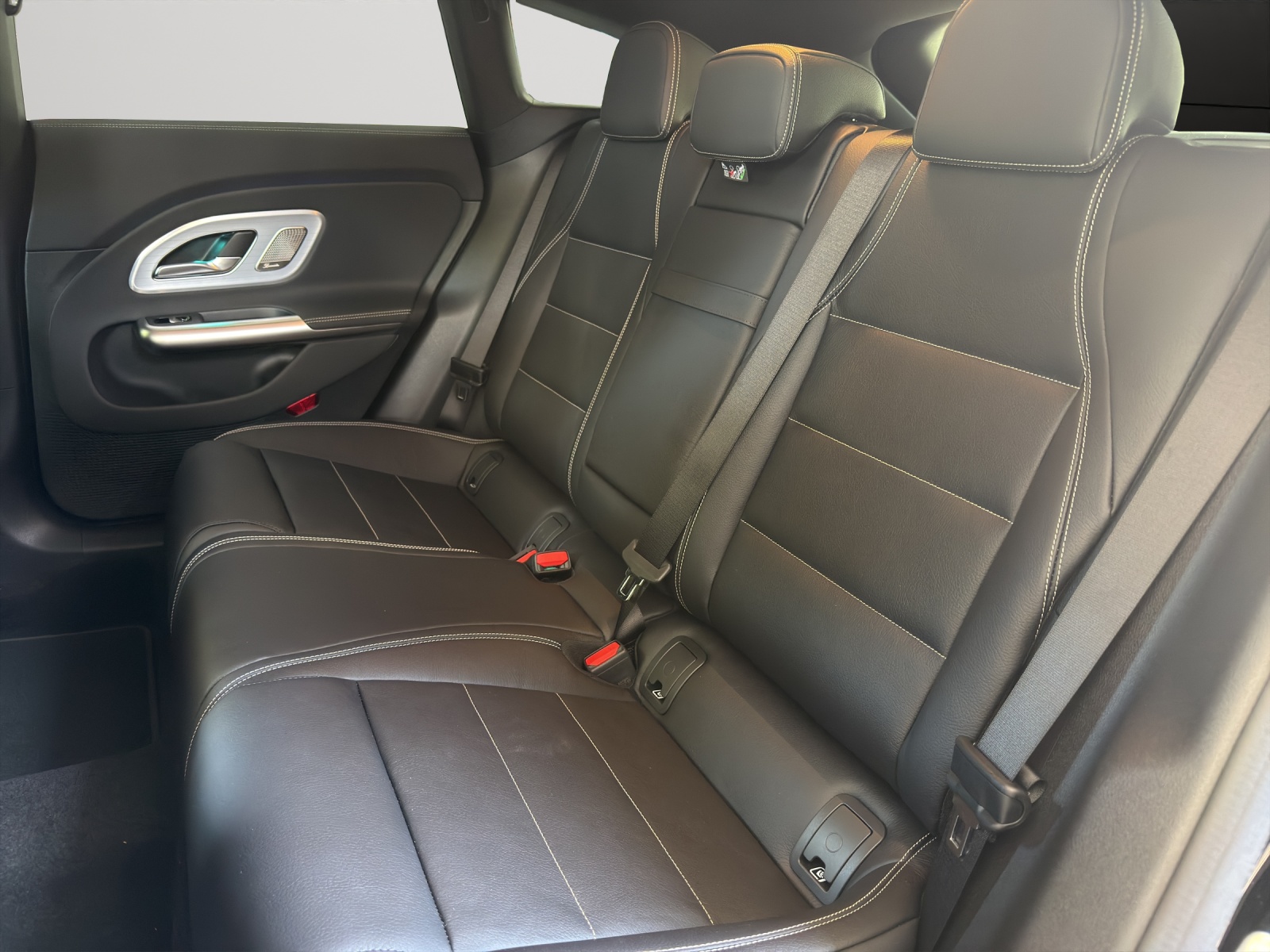 MERCEDES-BENZ CLA Shooting Brake 220 4Matic 8G-DCT-image-10