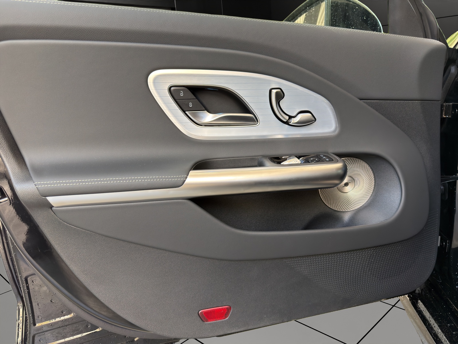 MERCEDES-BENZ CLA Shooting Brake 220 4Matic 8G-DCT-image-8