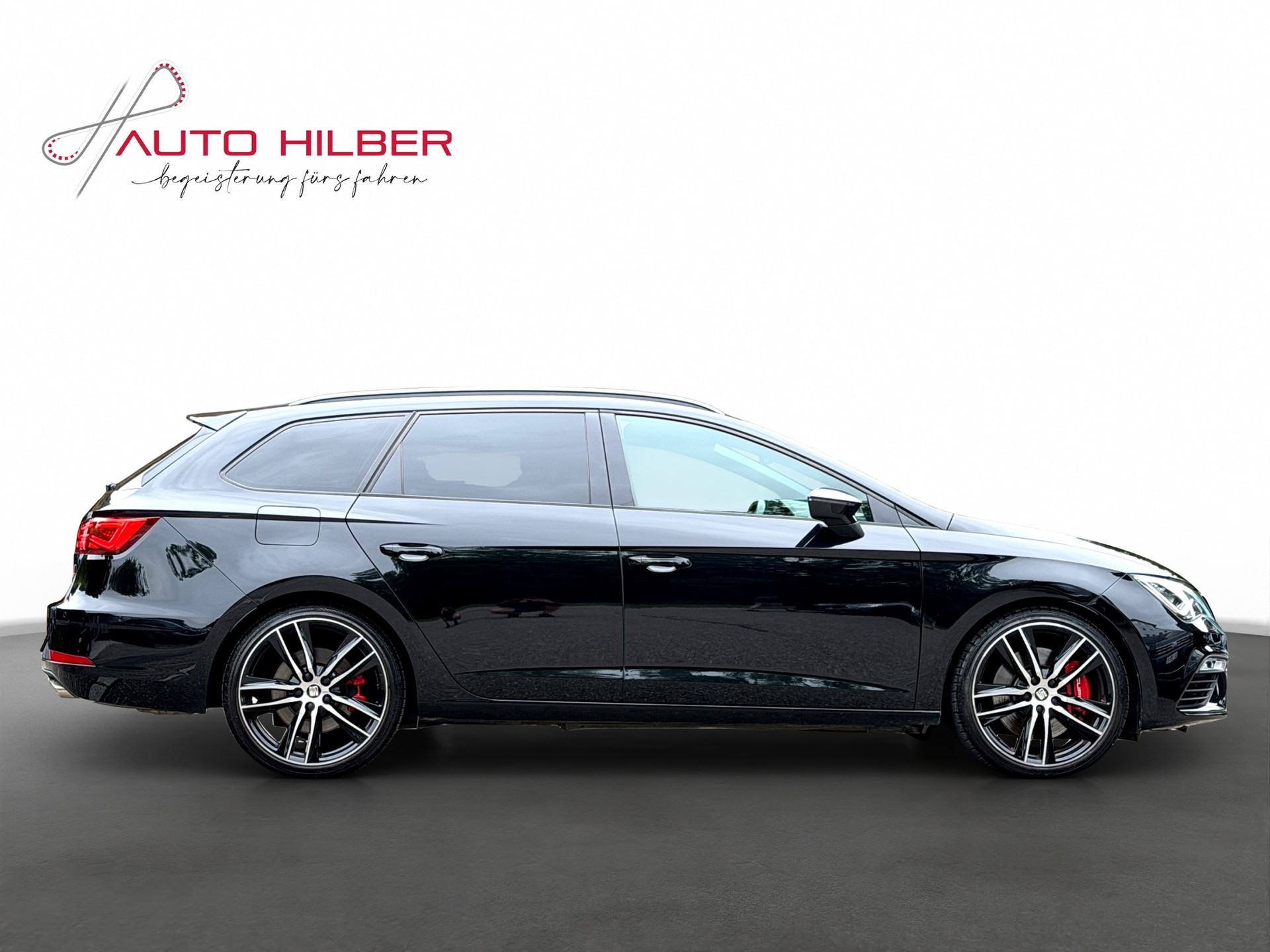 SEAT Leon ST 2.0 TSI Cupra 300 4 Drive DSG-image-13