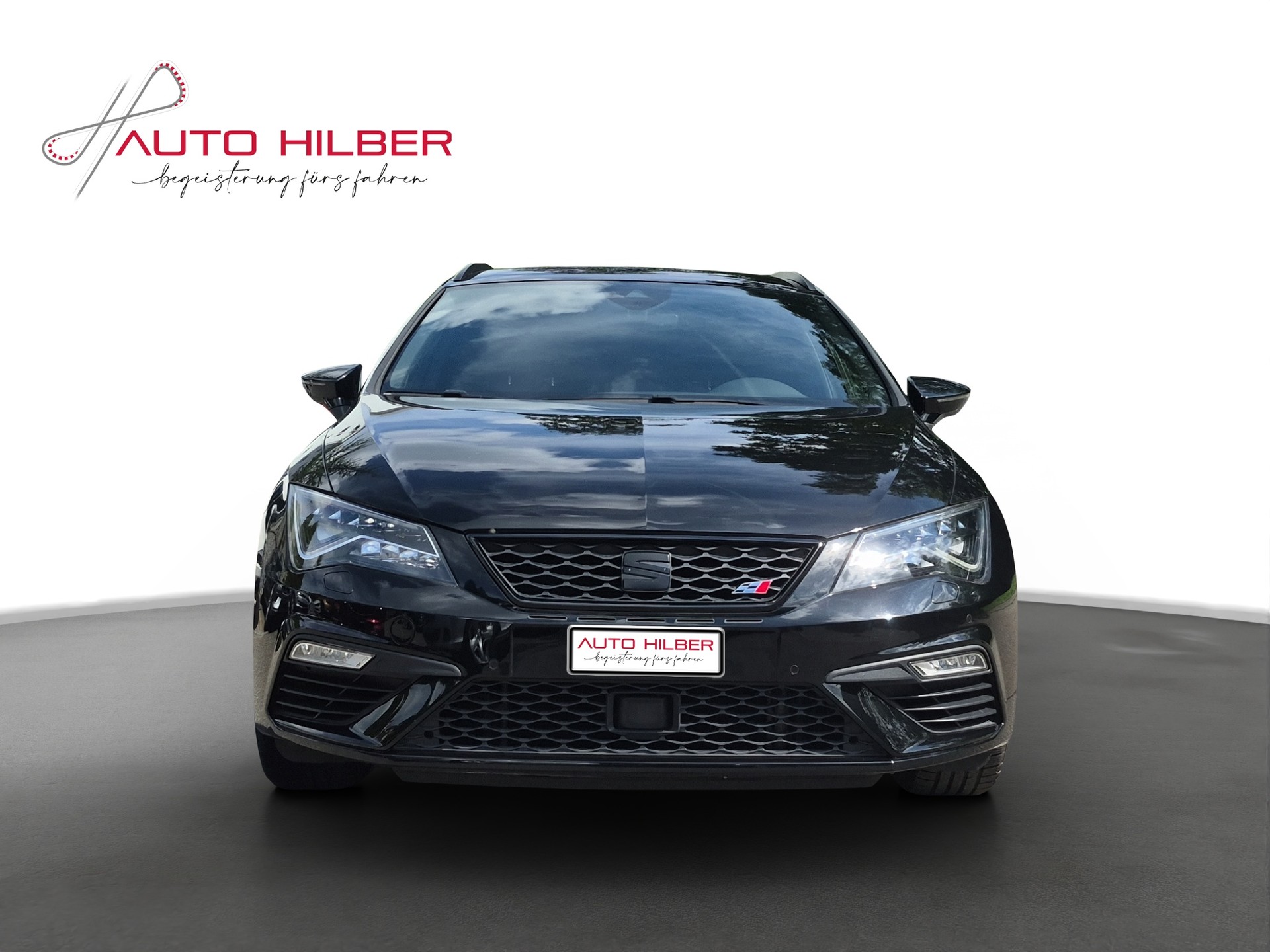 SEAT Leon ST 2.0 TSI Cupra 300 4 Drive DSG-showroom-element-1