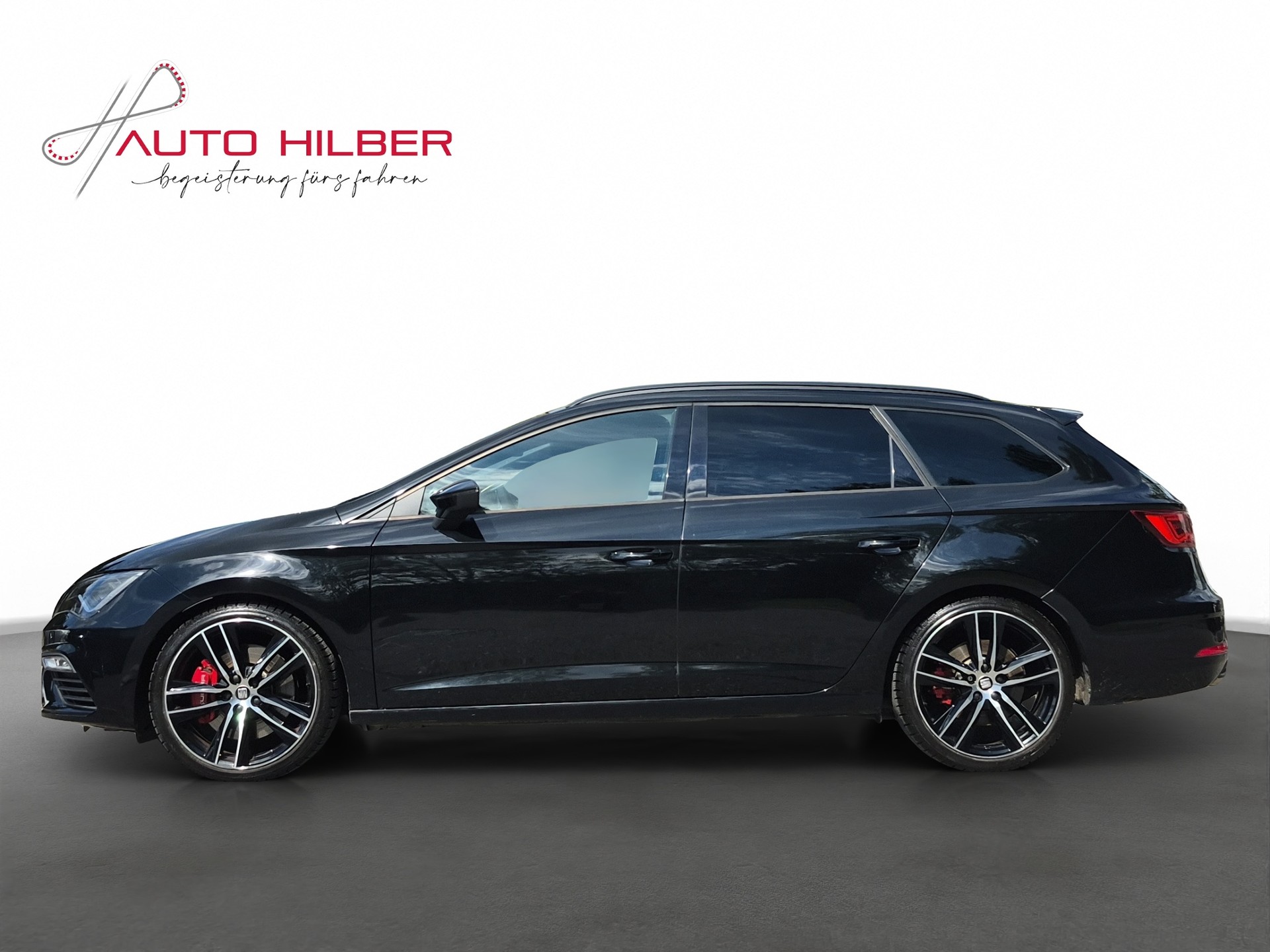 SEAT Leon ST 2.0 TSI Cupra 300 4 Drive DSG-showroom-element-2