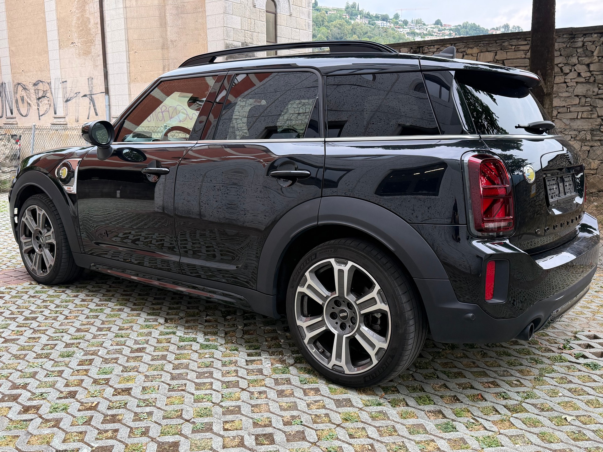 MINI Countryman Cooper SE ALL4 PHEV Steptronic-image-4