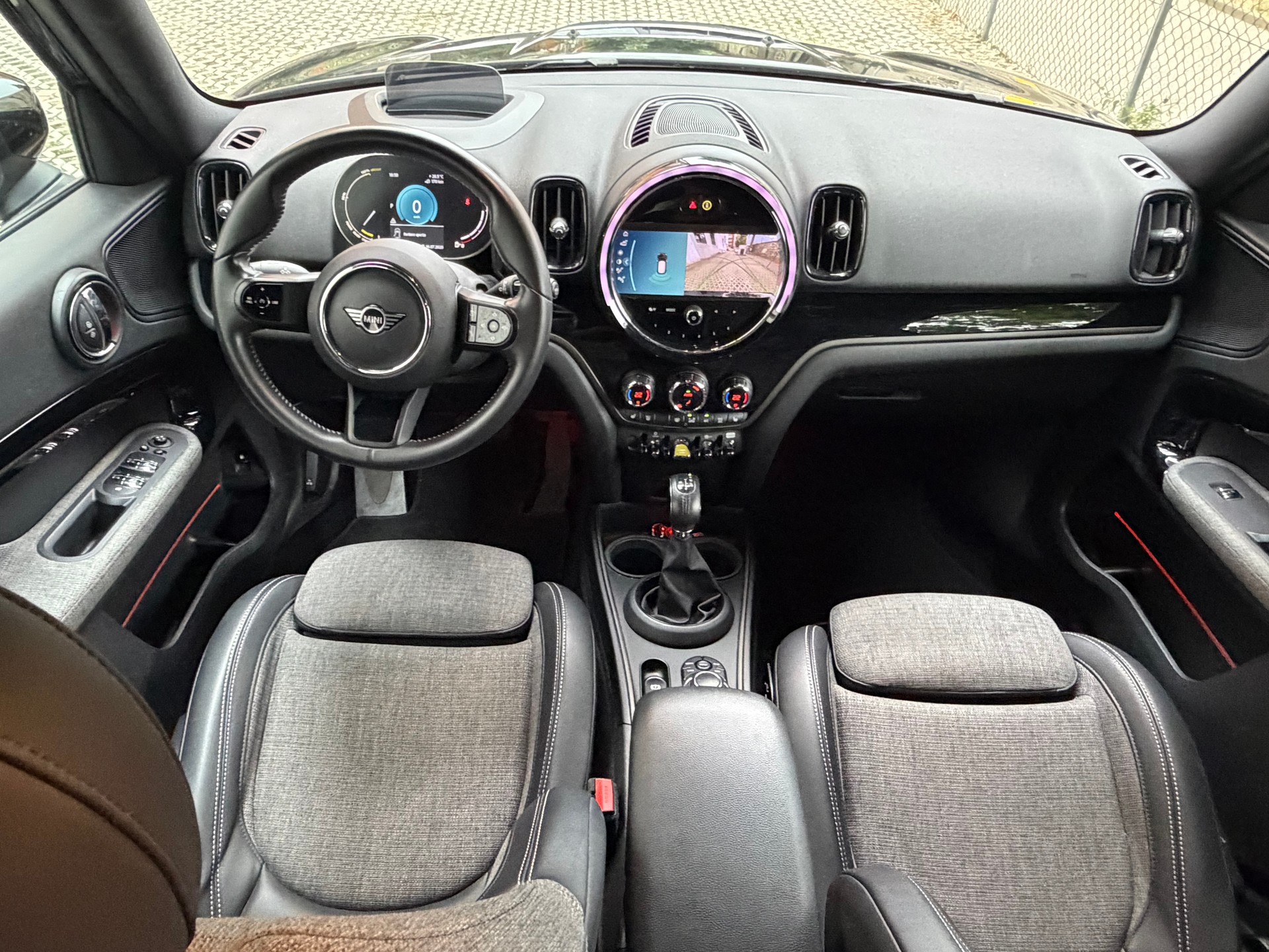 MINI Countryman Cooper SE ALL4 PHEV Steptronic-image-7