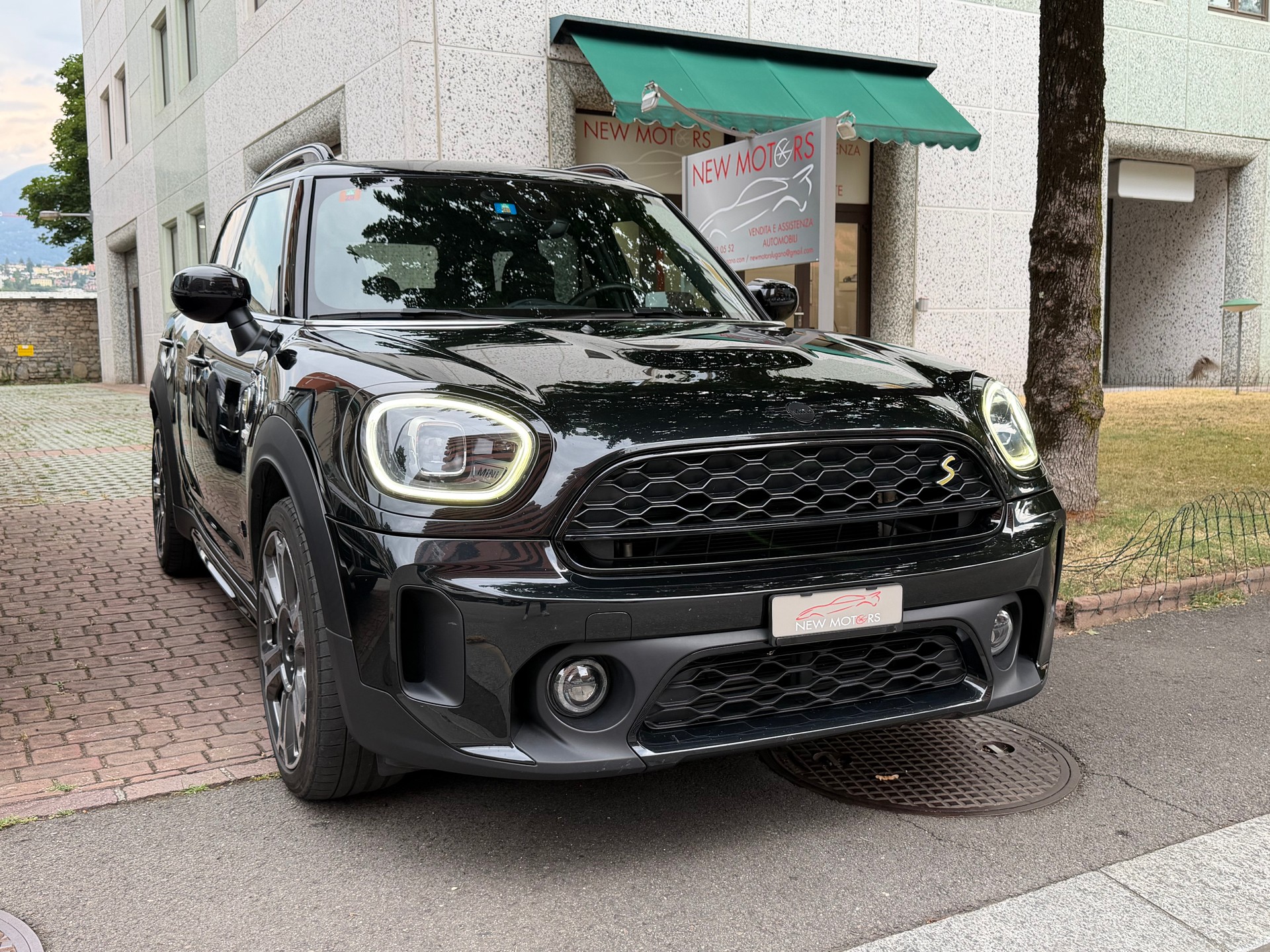 MINI Countryman Cooper SE ALL4 PHEV Steptronic-image-0