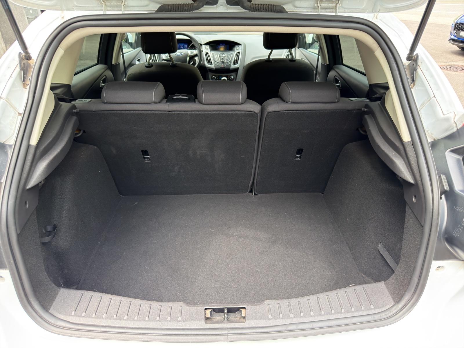 FORD Focus 1.0i EcoB 125 Titanium-image-14