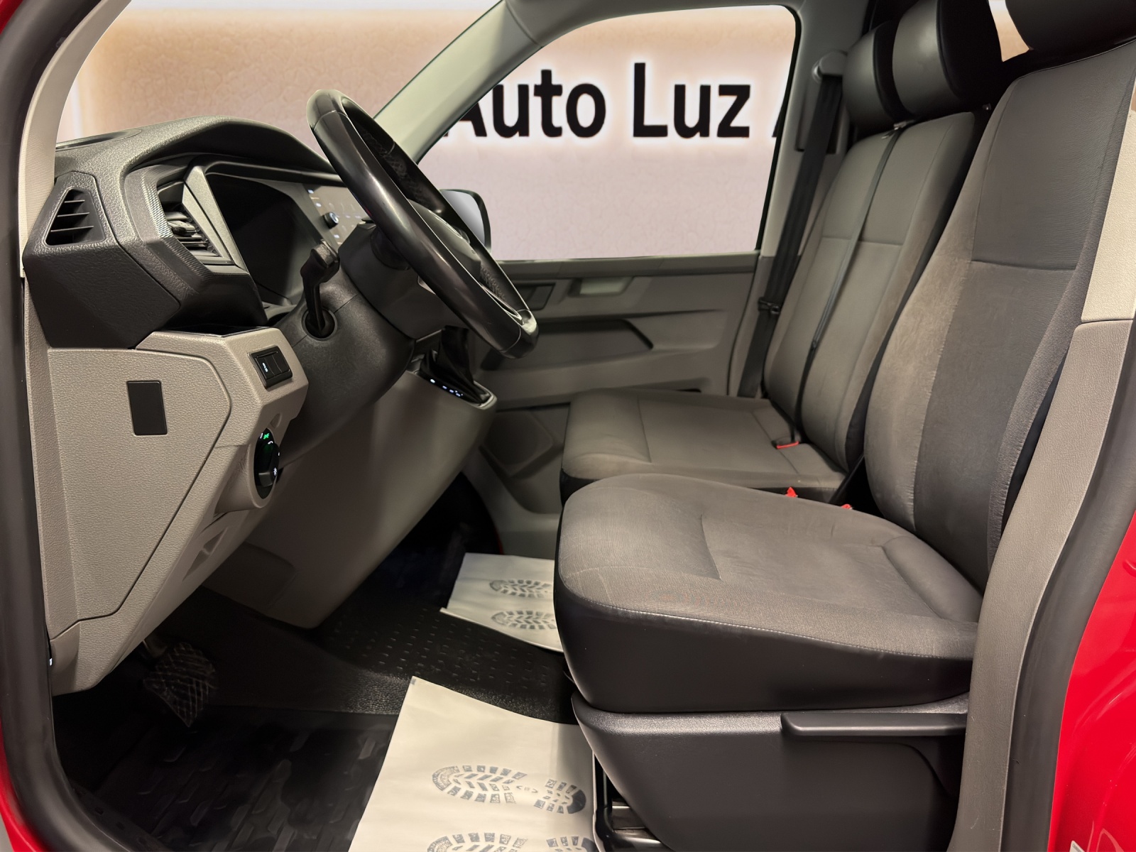 VW T6.1 2.0 TDI DSG-image-9