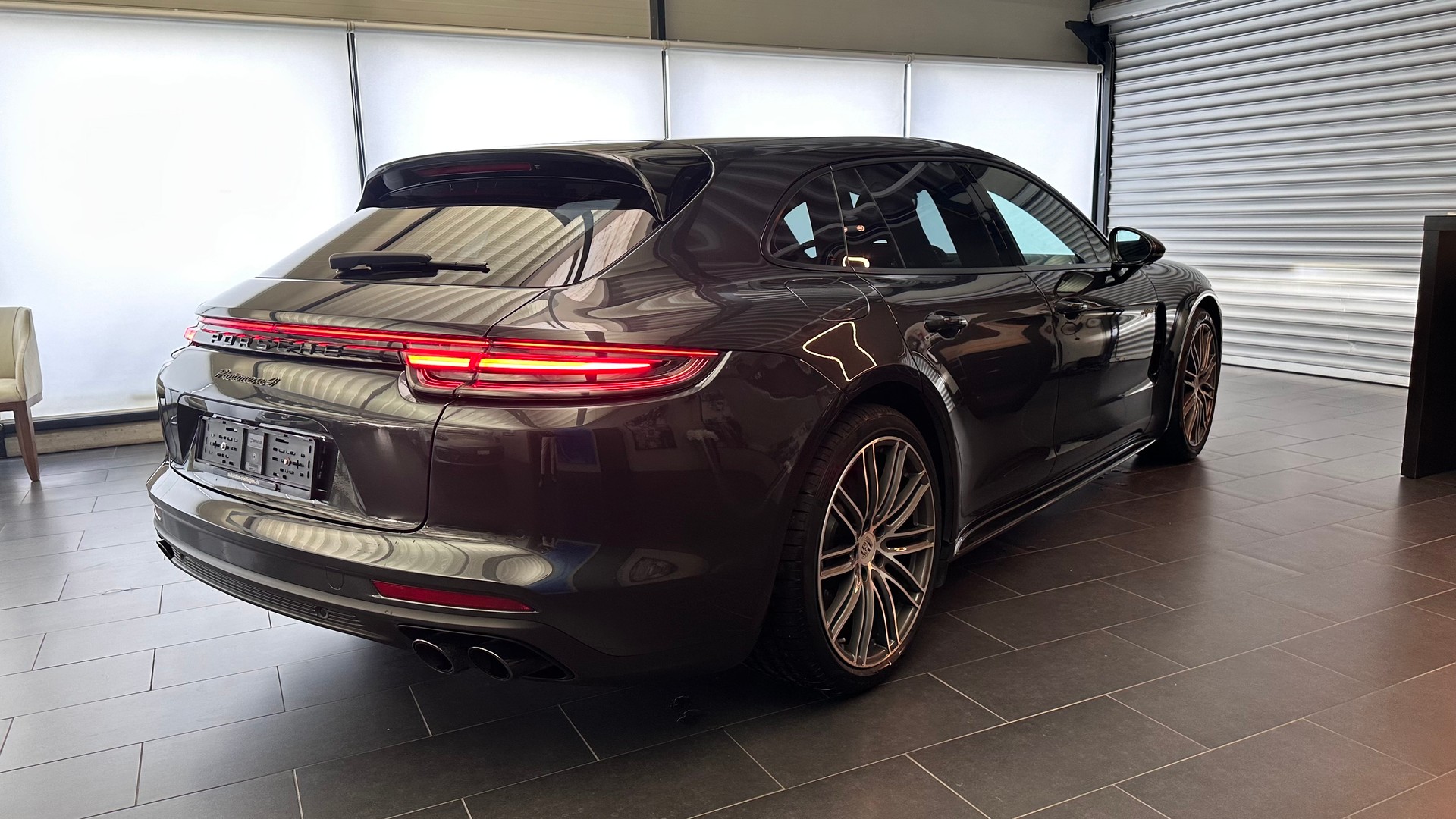 PORSCHE Panamera Sport Turismo 2.9 V6 4 E-Hybrid-image-3