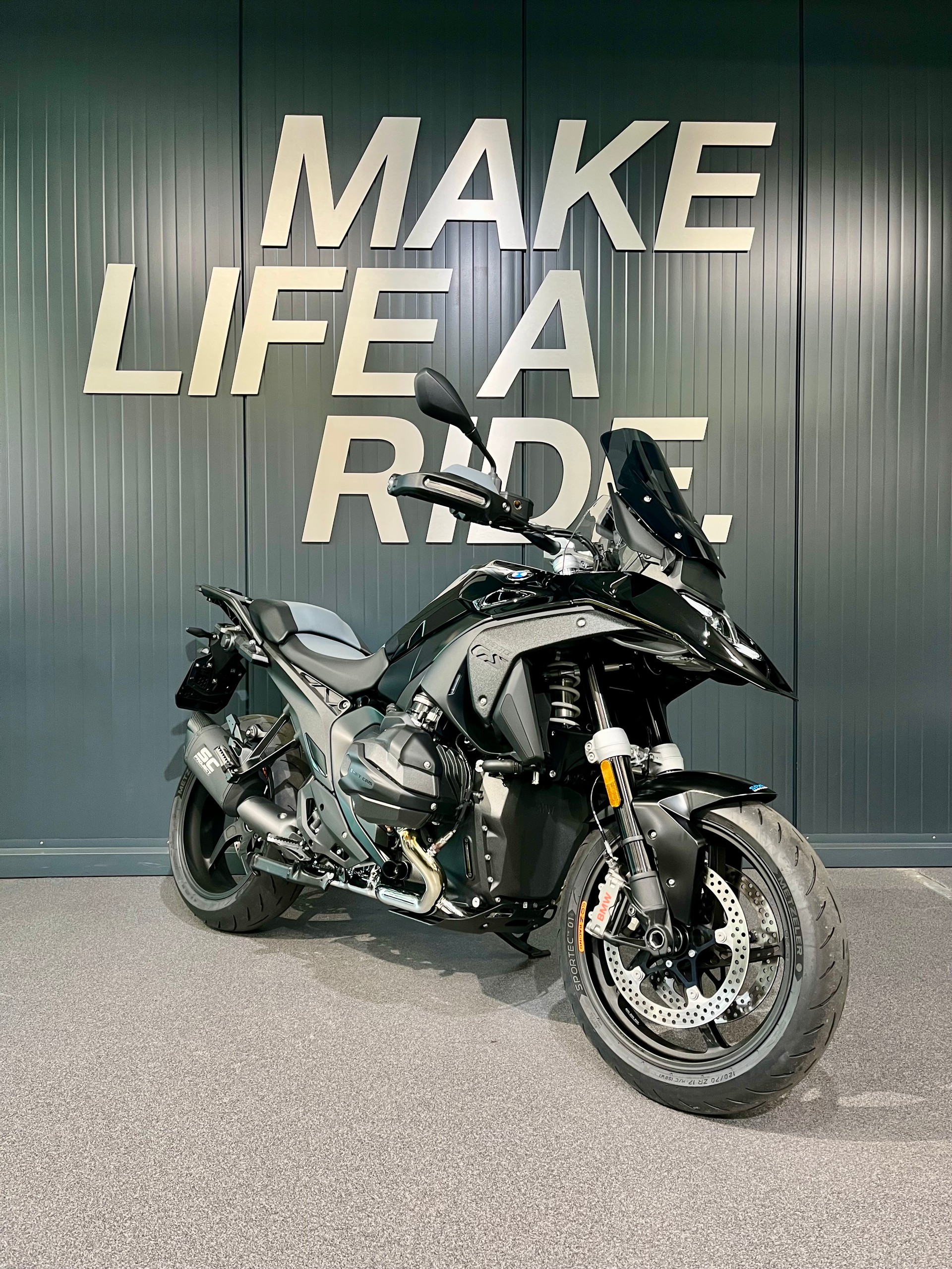 BMW R 1300 GS - 17" Umbausatz OZ-showroom-element-1