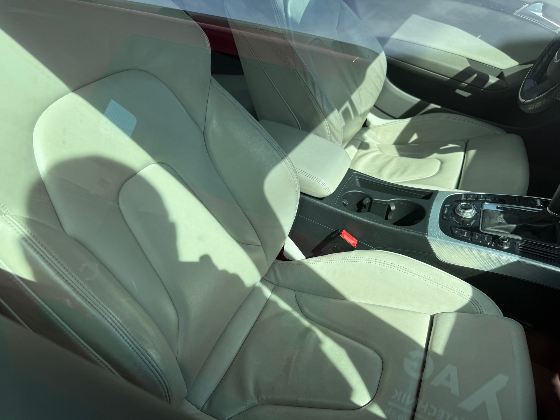 AUDI A5 Coupé 3.2 FSI multitronic-image-2