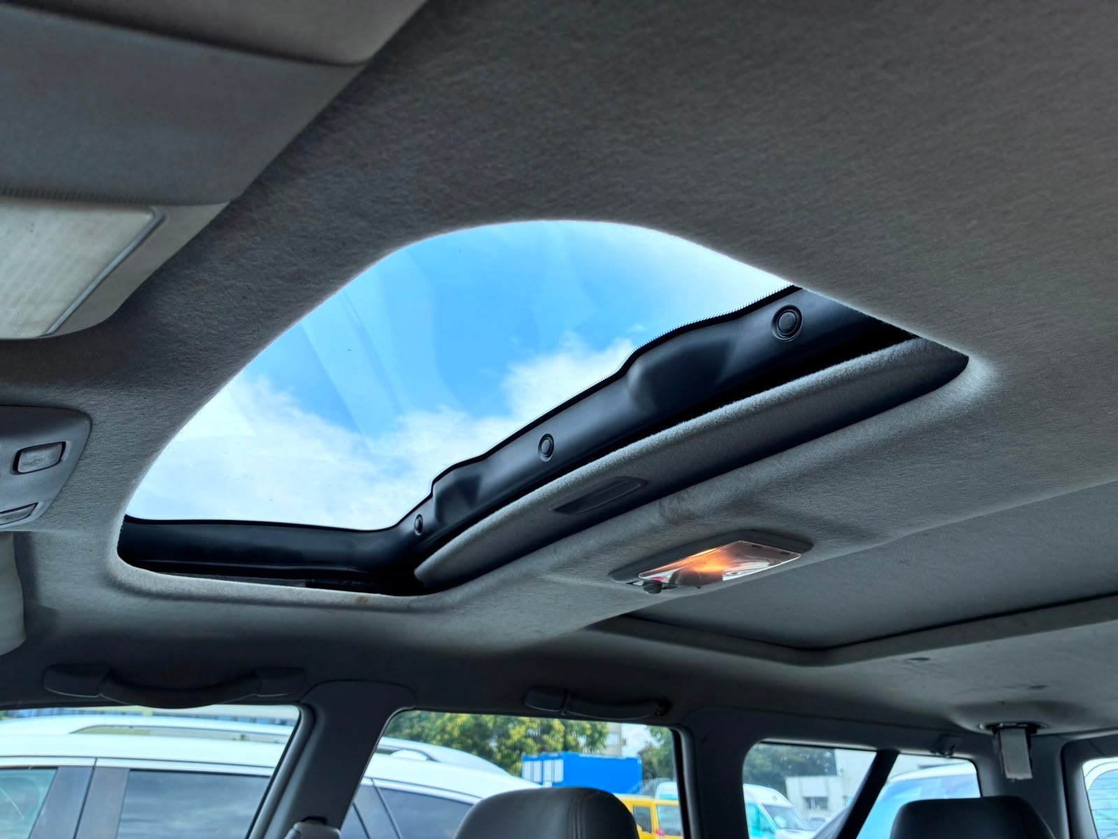 SUBARU Outback 2.5 Image-image-8