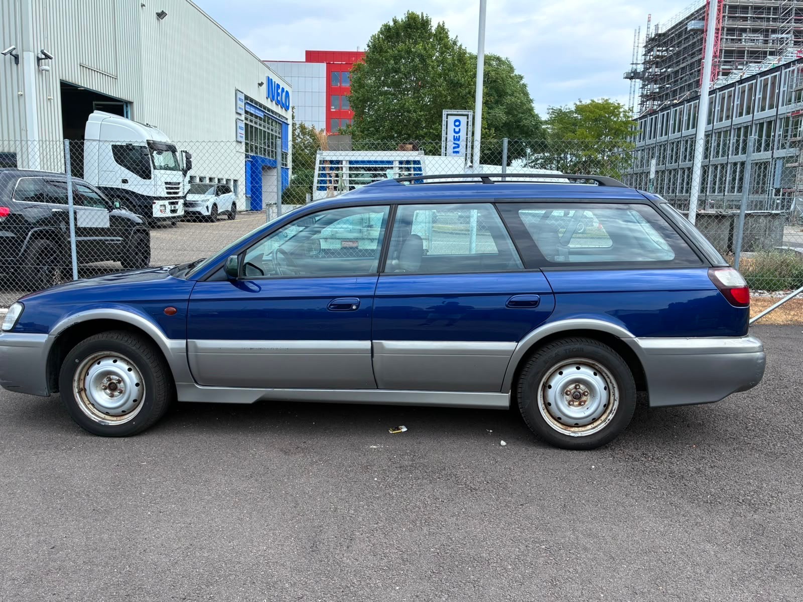 SUBARU Outback 2.5 Image-image-1