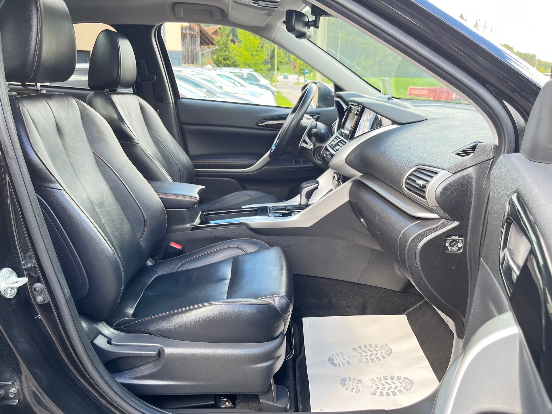 MITSUBISHI Eclipse Cross 1.5 T-Mivec Diamond 4WD CVT / Frisch ab MFK & Service / 8-fach bereift / CH-Fahrzeug-image-14