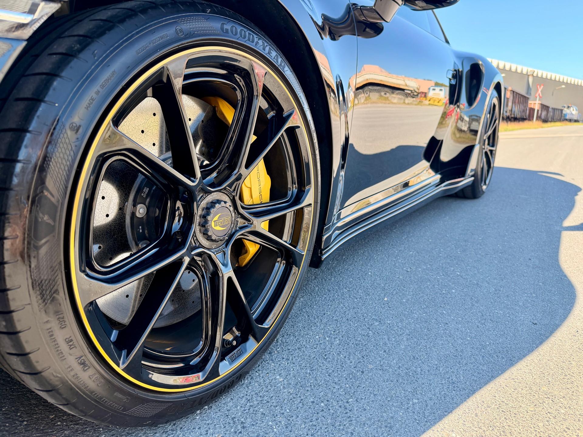 PORSCHE 911 Turbo S PDK-image-6