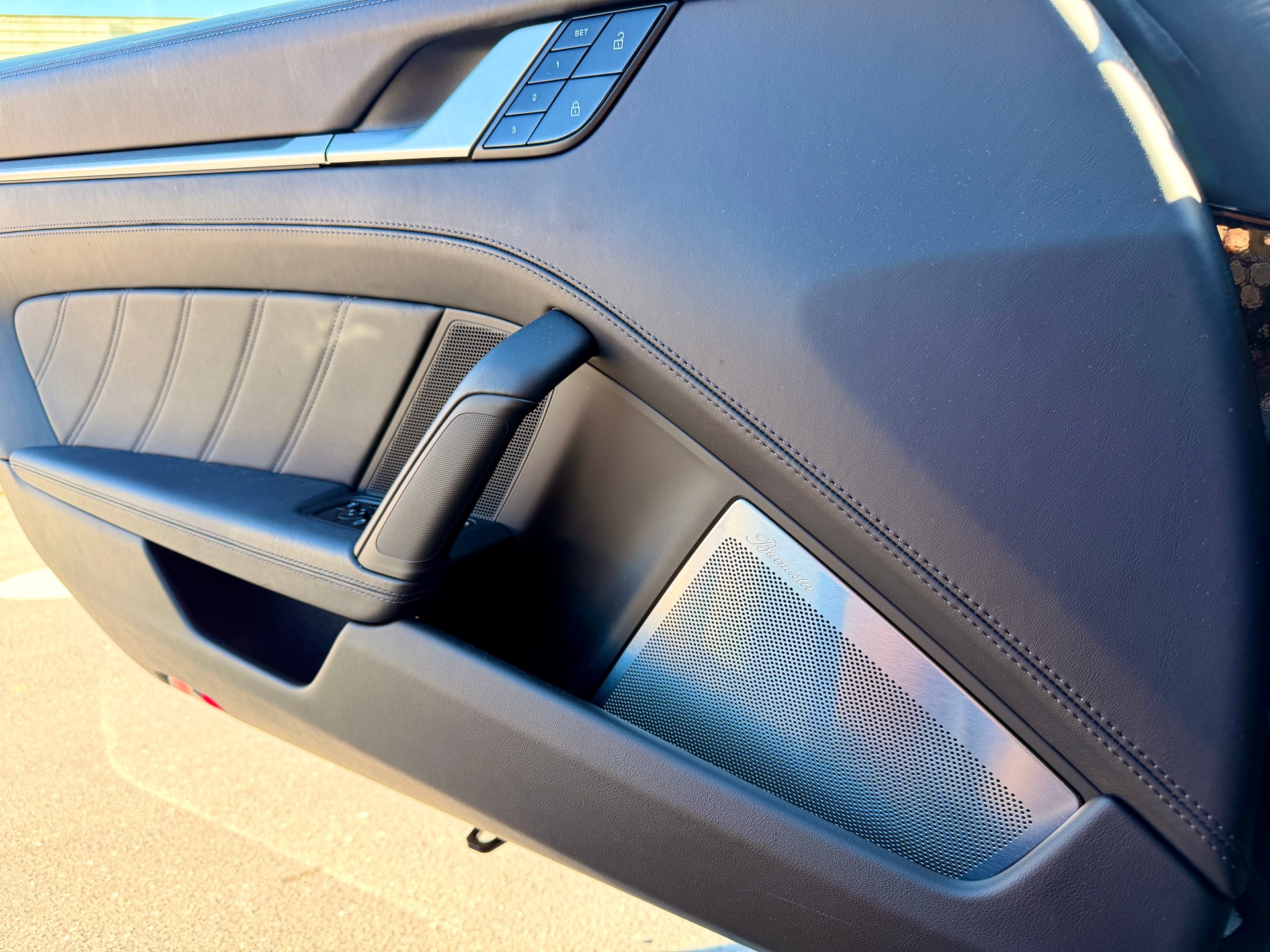 PORSCHE 911 Turbo S PDK-image-12