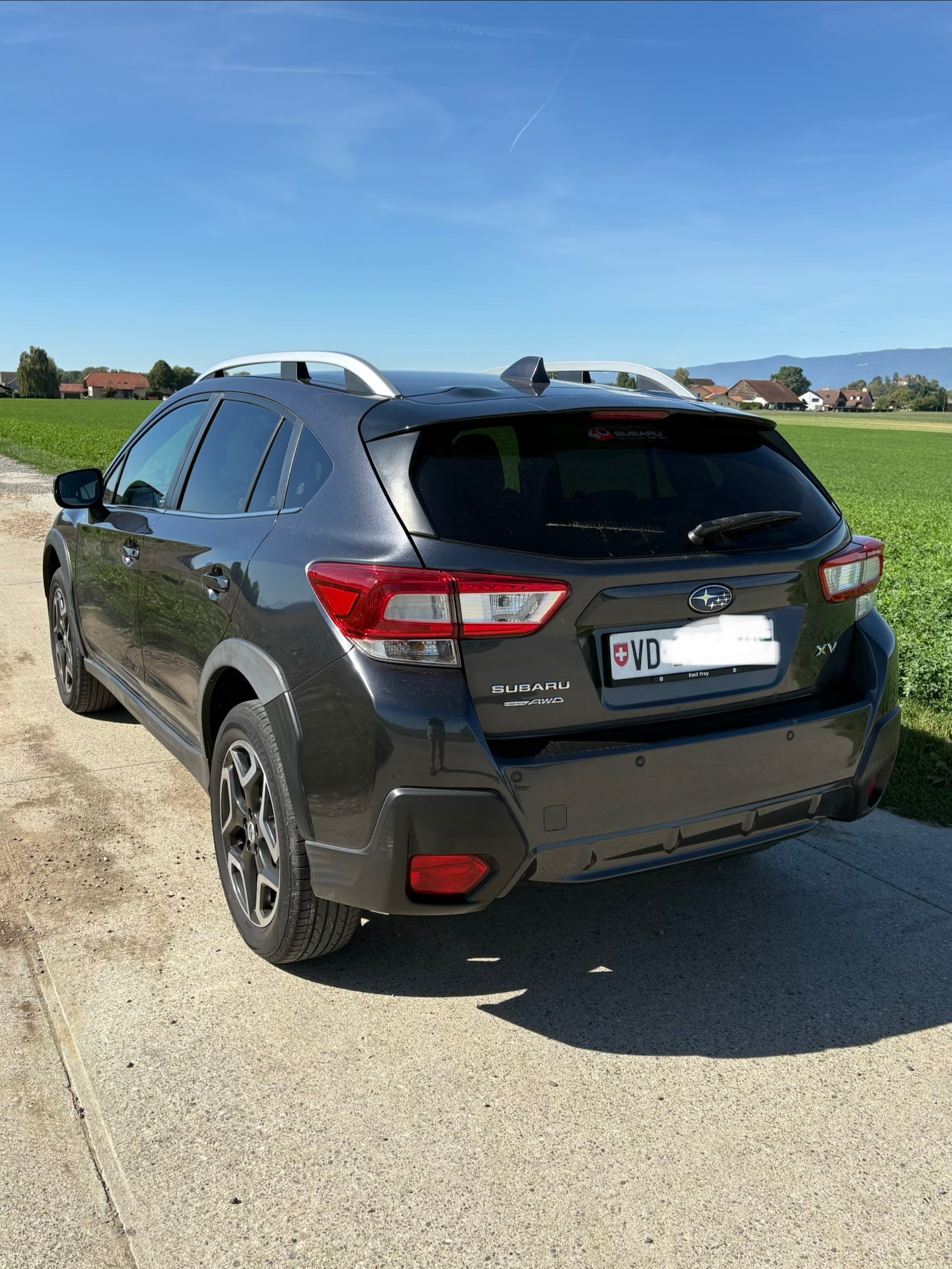 SUBARU 2.0i Swiss Plus-image-1