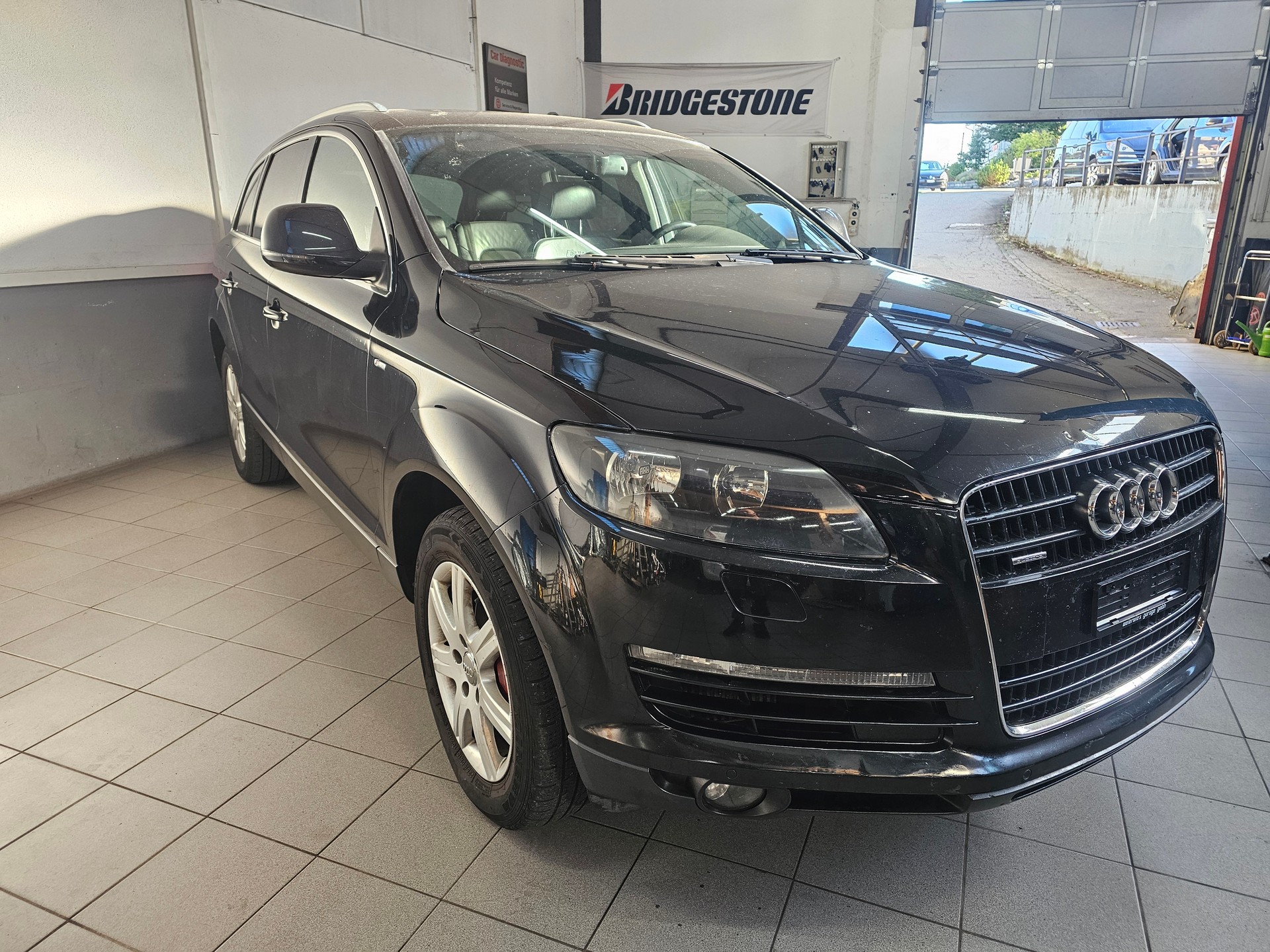 AUDI Q7 3.0 TDI quattro tiptronic-image-0