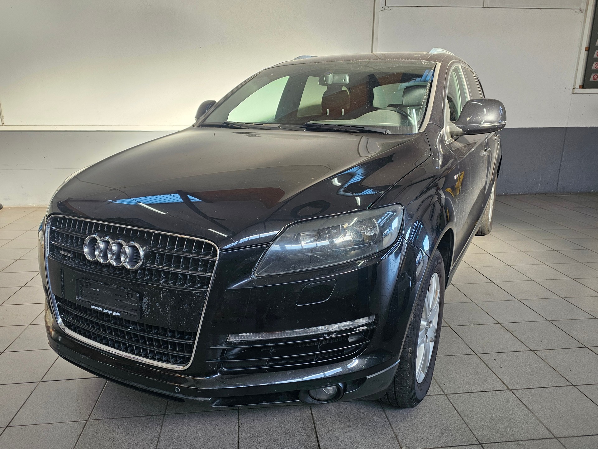 AUDI Q7 3.0 TDI quattro tiptronic-image-1