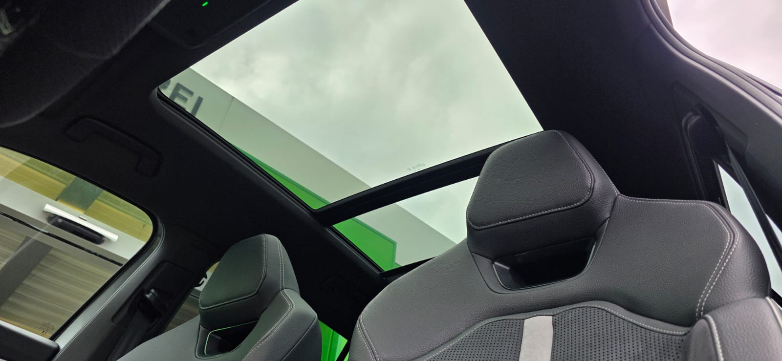 SKODA Kodiaq 1.5 TSI PHEV Dynamic-image-16