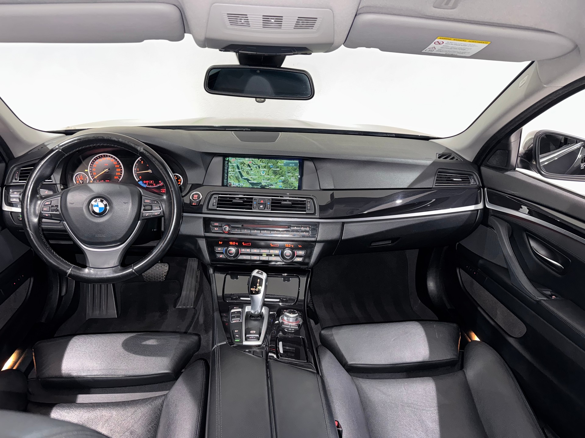 BMW 530d xDrive Steptronic | CH |-image-13