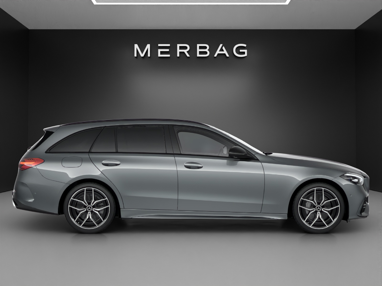 MERCEDES-BENZ C 220 d T 4 Matic-image-1