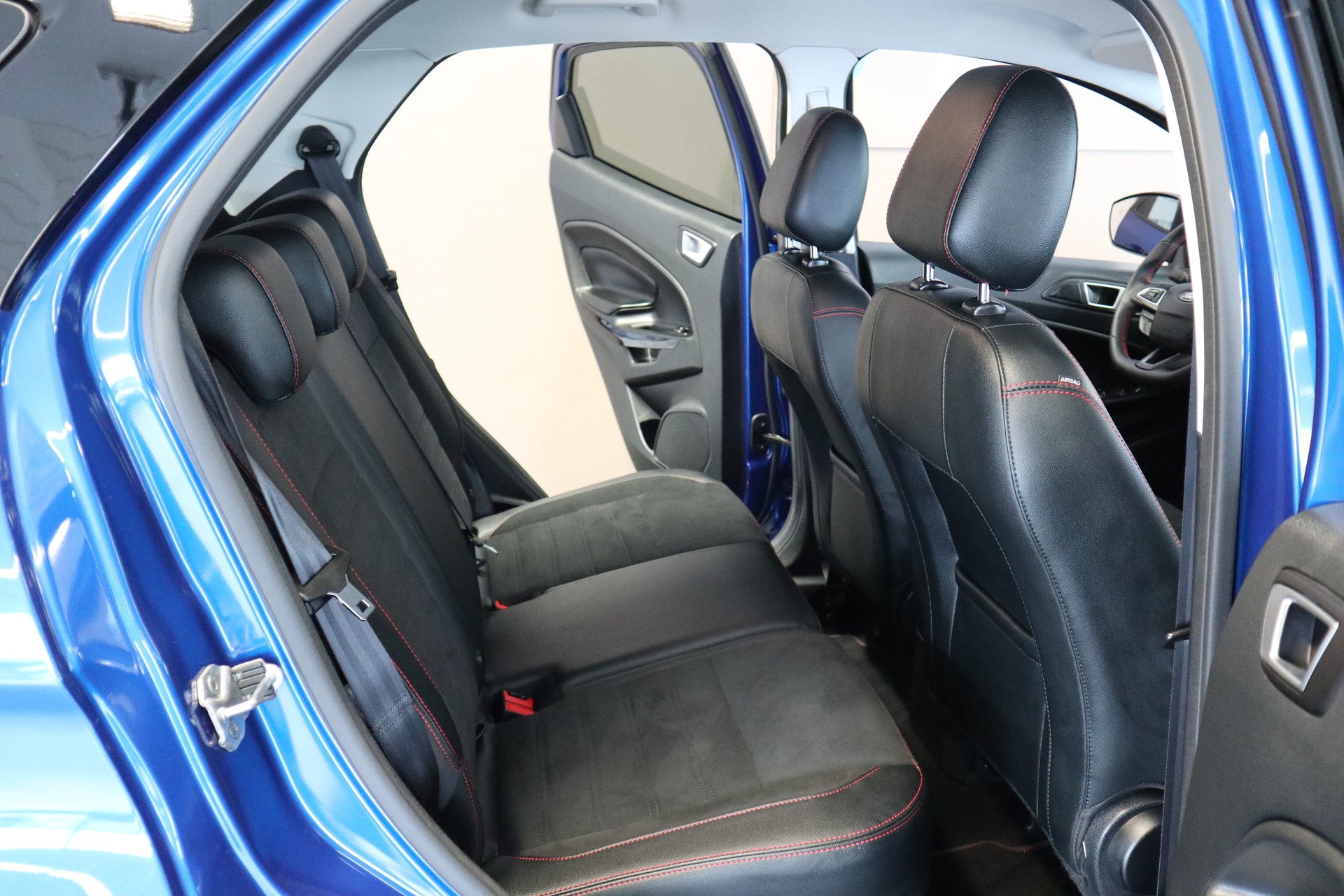 FORD EcoSport 1.0 EcoB 125 ST-Line-image-9
