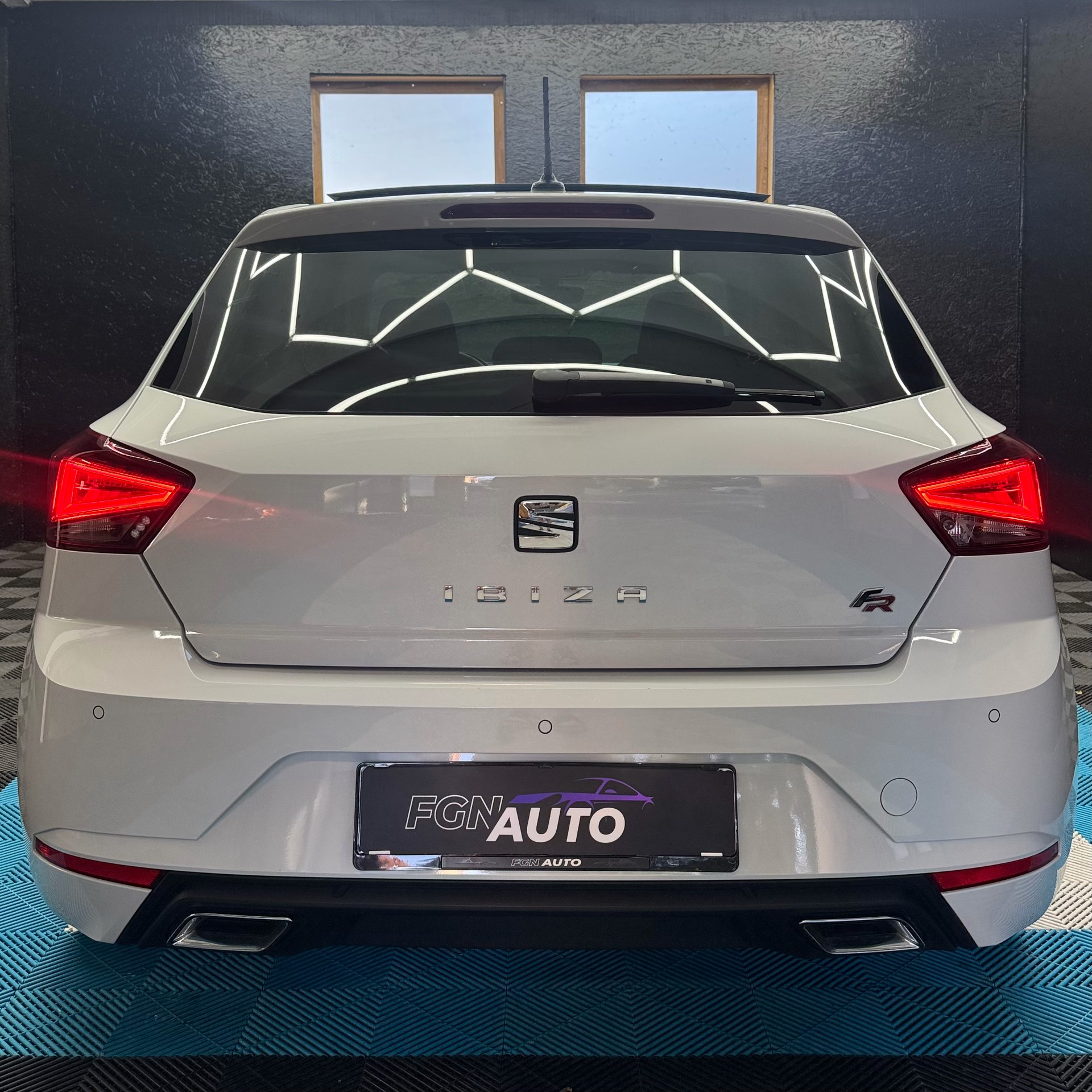SEAT Ibiza 1.0 EcoTSI FR DSG-image-4