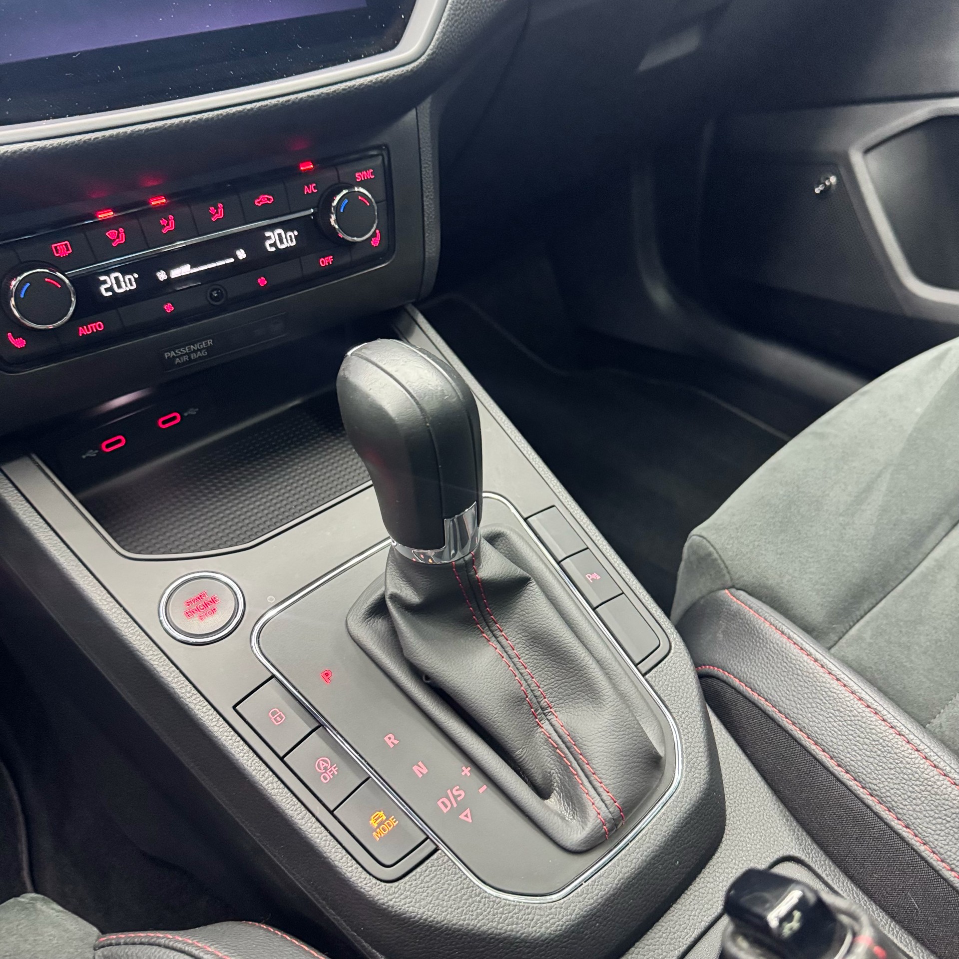 SEAT Ibiza 1.0 EcoTSI FR DSG-image-12