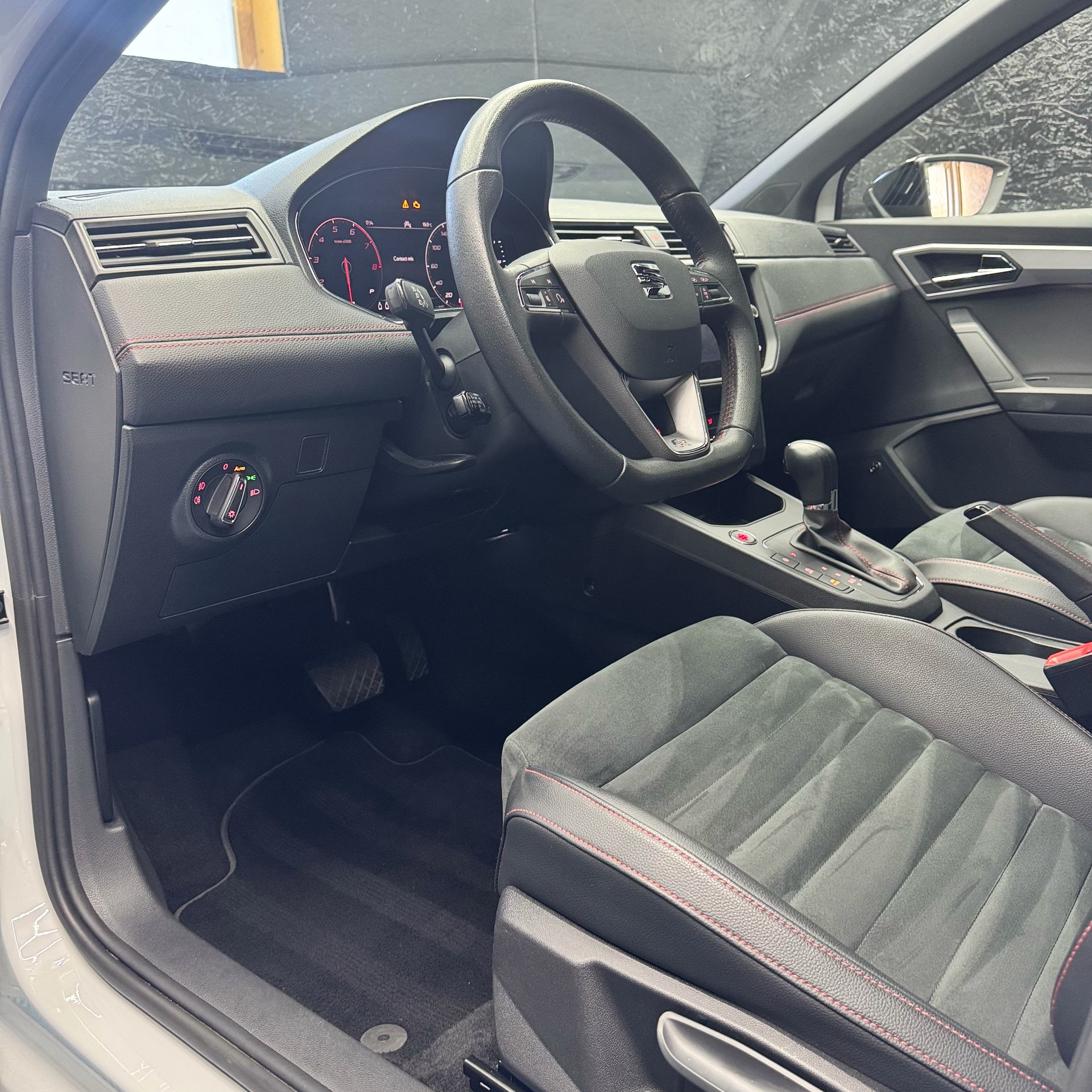 SEAT Ibiza 1.0 EcoTSI FR DSG-image-10