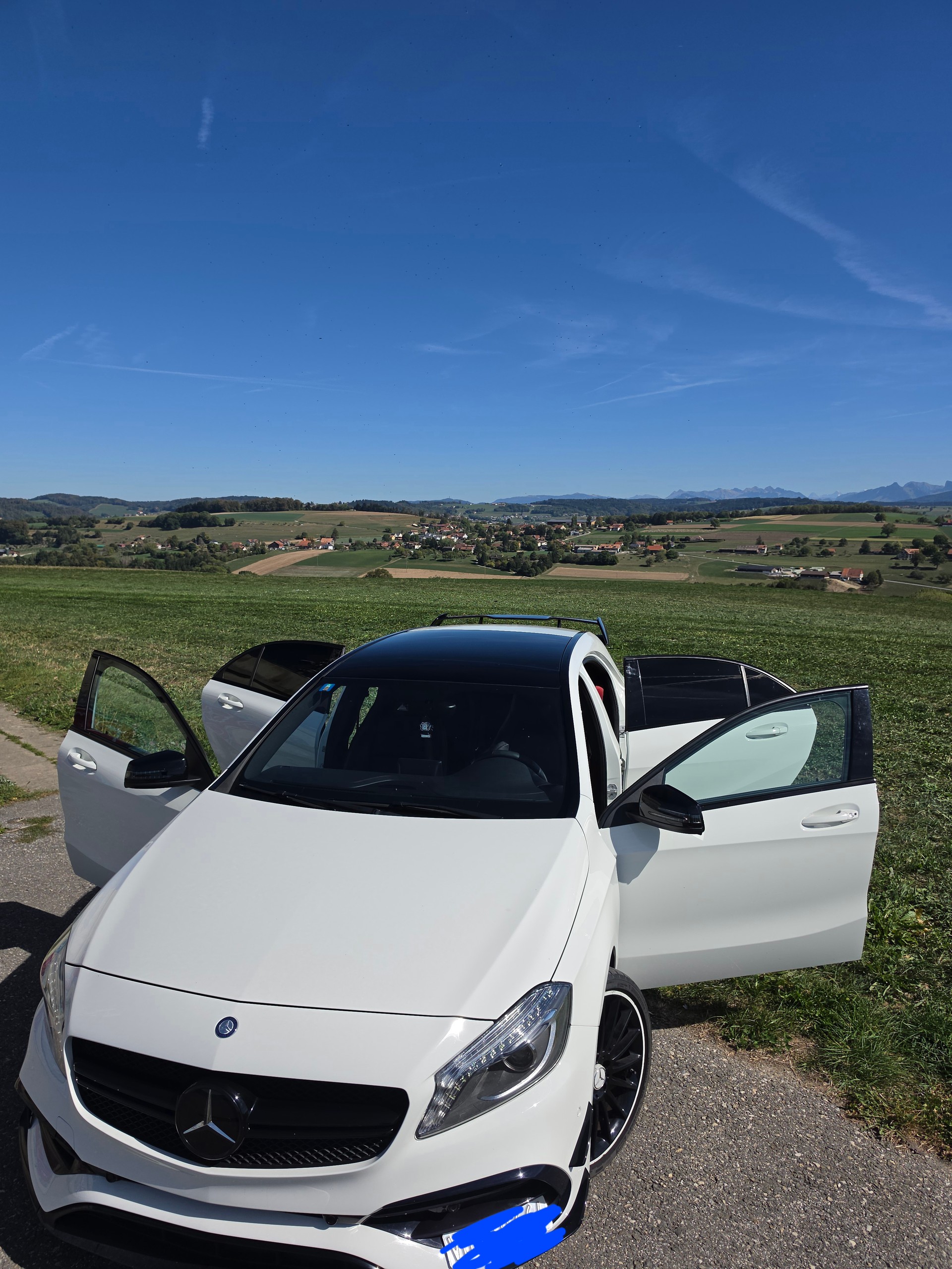 MERCEDES-BENZ A 45 AMG 4m-image-18