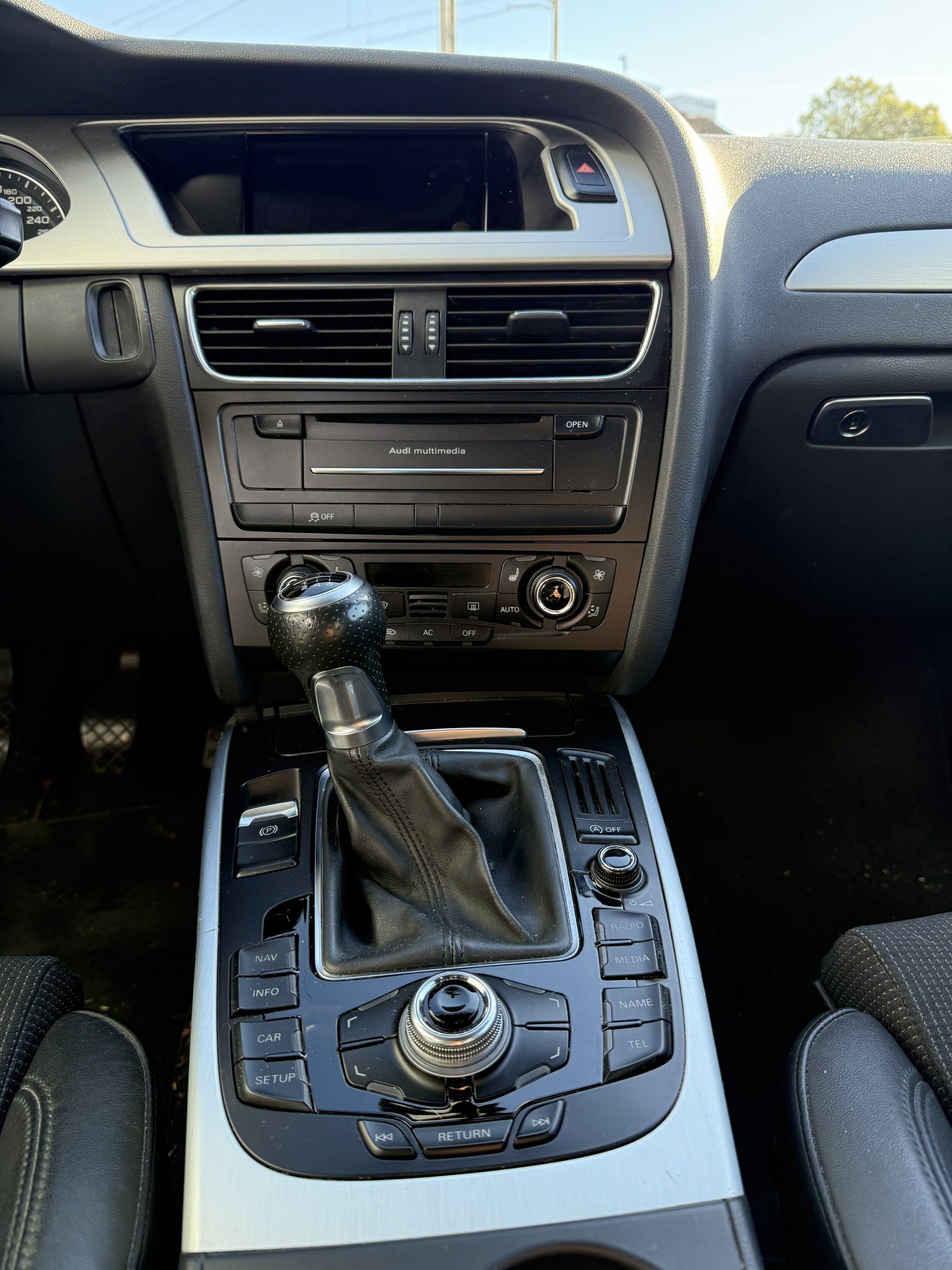 AUDI 2.0 TFSI 211 quattro-image-7