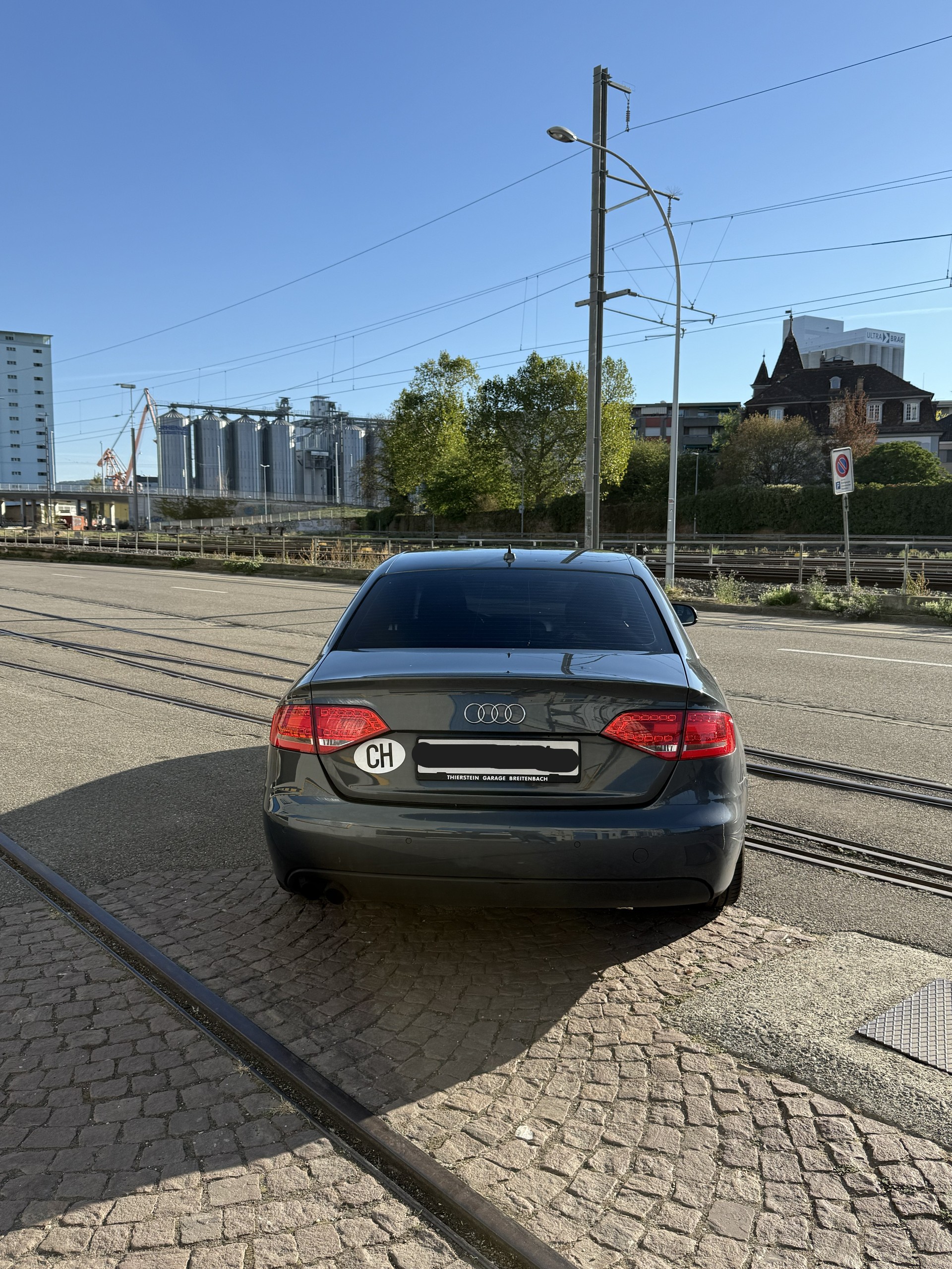 AUDI 2.0 TFSI 211 quattro-image-4
