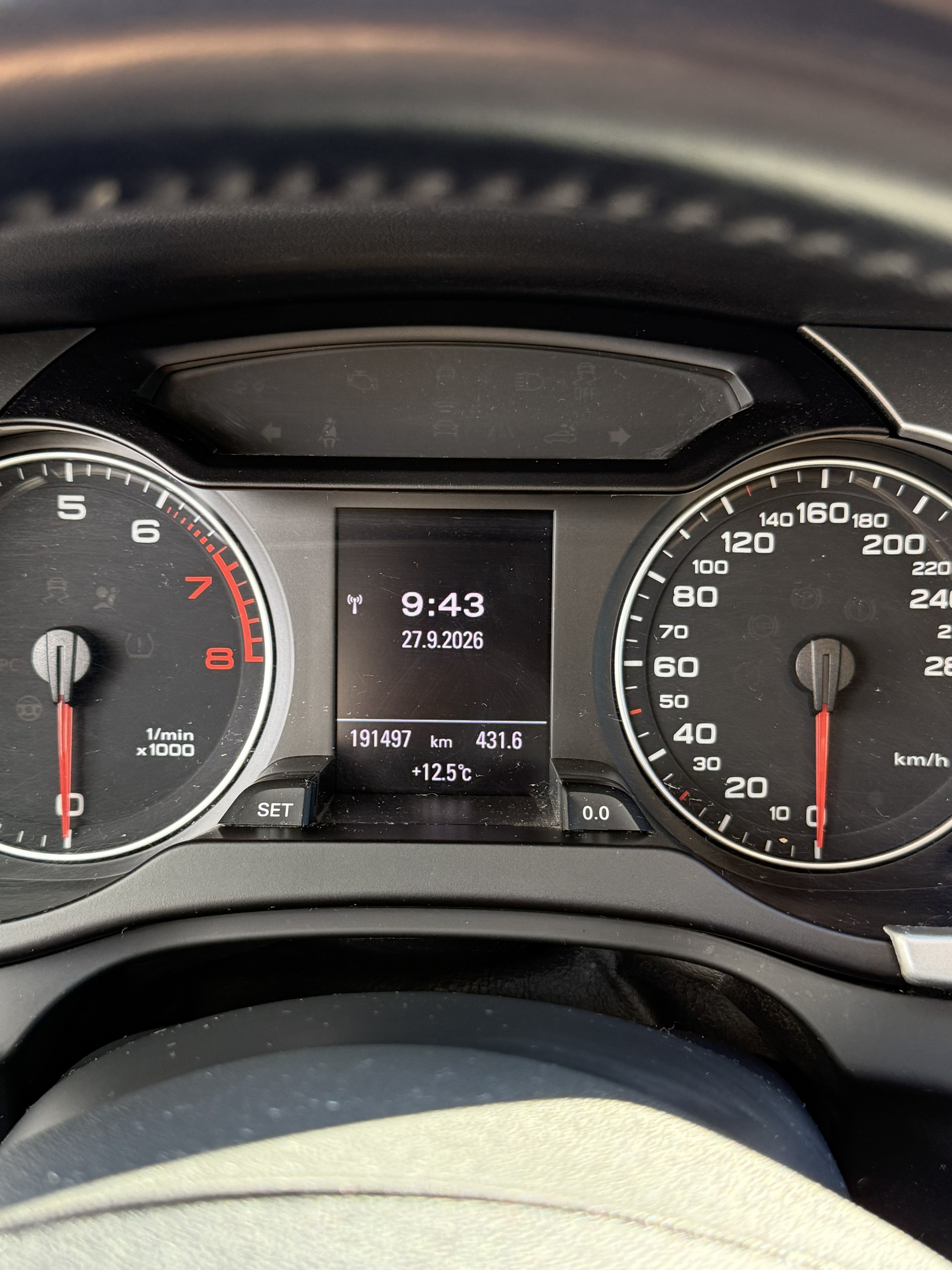 AUDI 2.0 TFSI 211 quattro-image-9