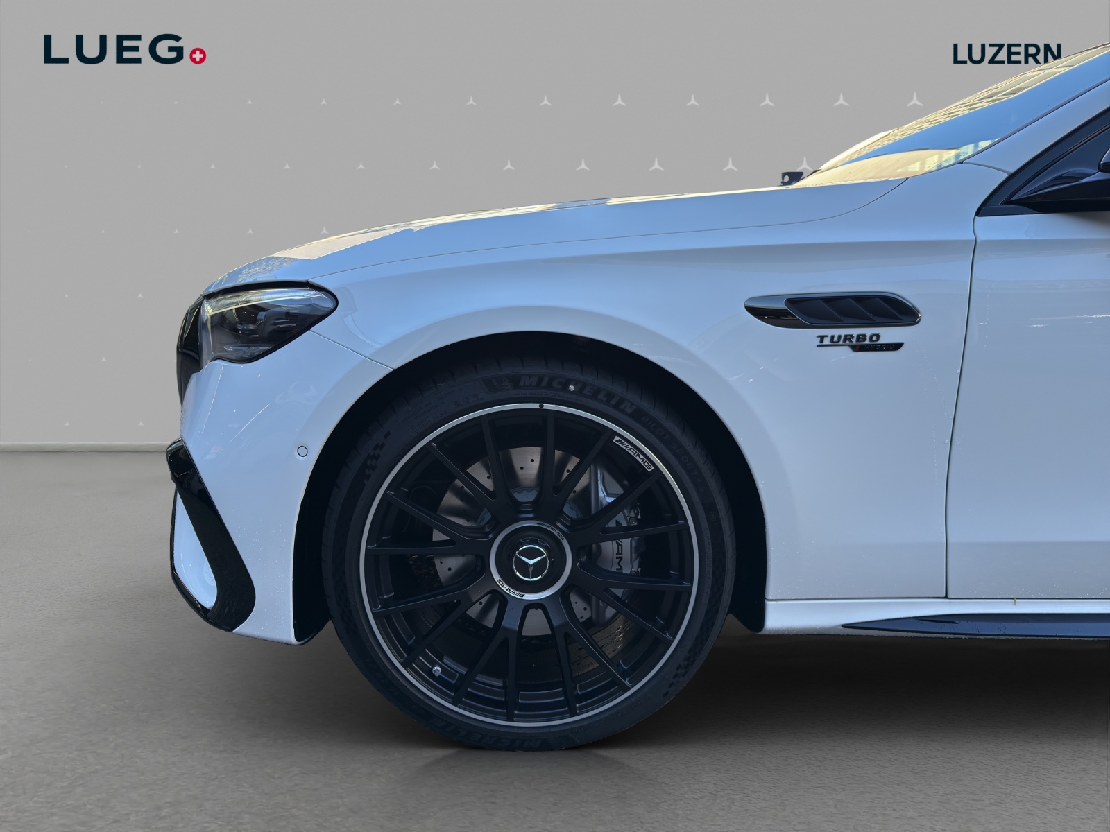 MERCEDES-BENZ E 53 Hybrid T 4Matic+ 9G-Tronic-image-6