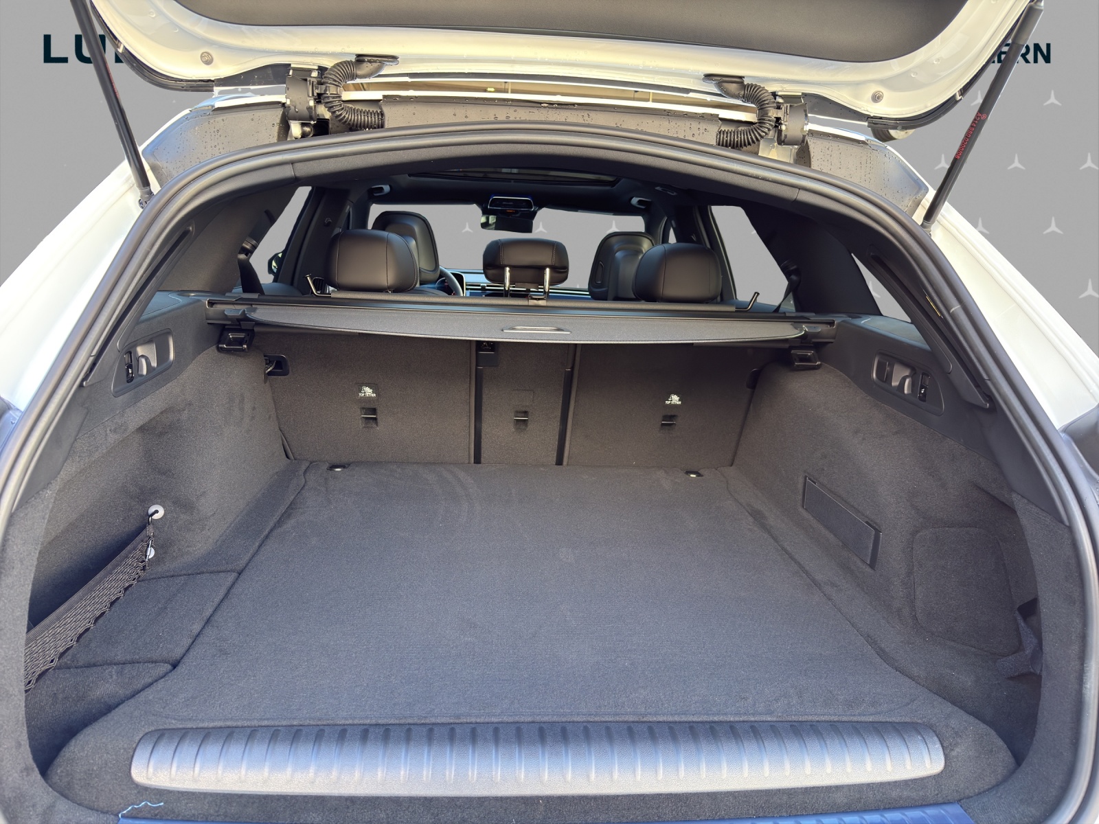 MERCEDES-BENZ E 53 Hybrid T 4Matic+ 9G-Tronic-image-14