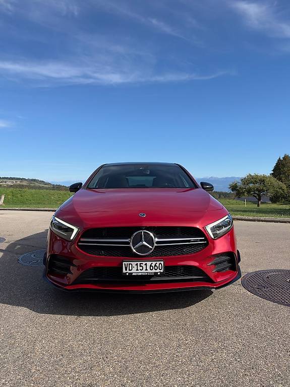 MERCEDES-BENZ A 35 AMG 4Matic Speedshift-image-3