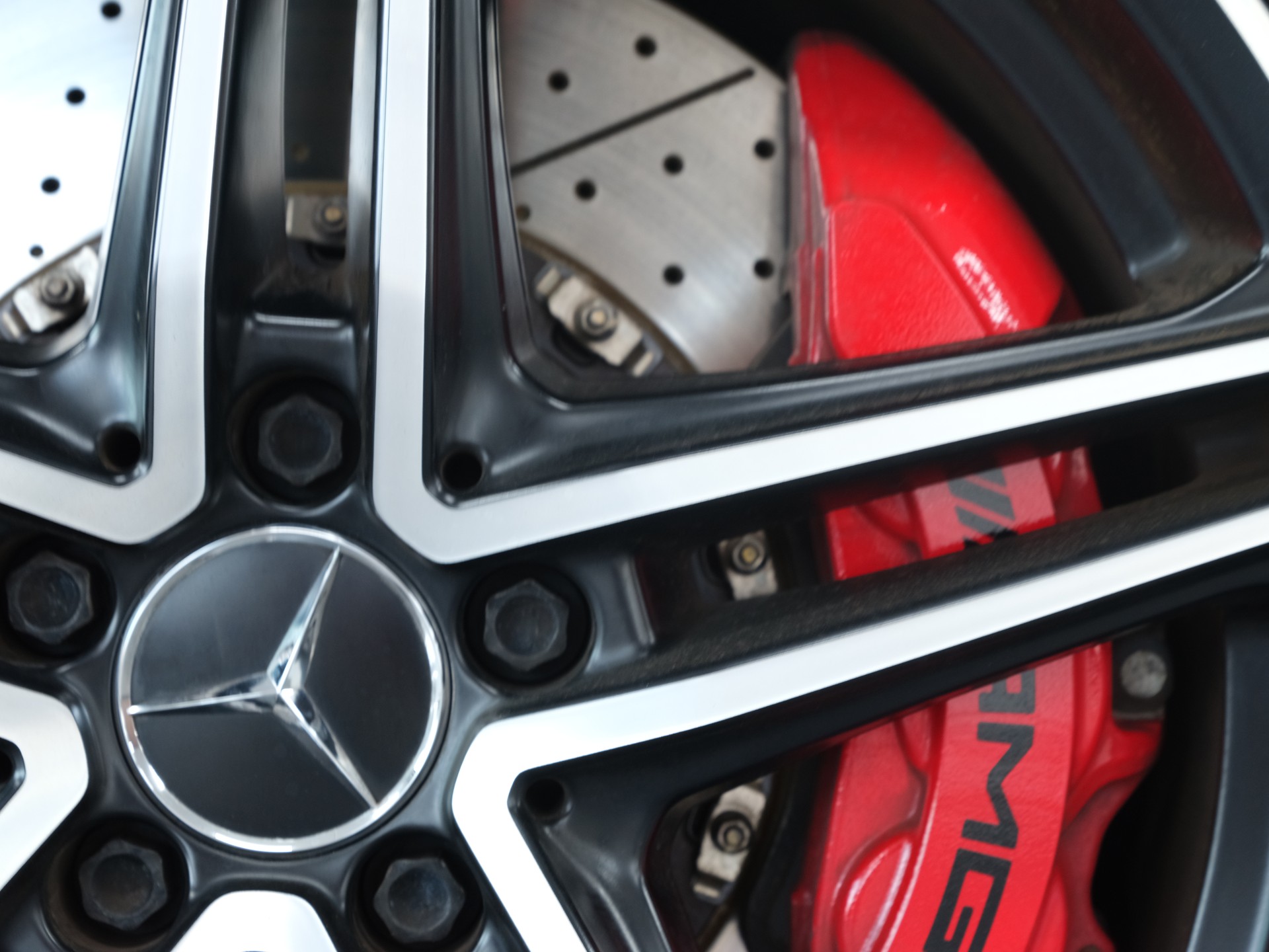 MERCEDES-BENZ AMG GT C Roadster Speedshift DCT *Burmester* *AMG* *Schalensitze*-image-13
