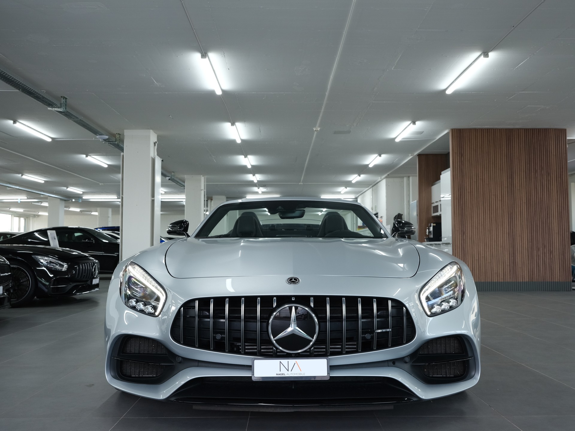 MERCEDES-BENZ AMG GT C Roadster Speedshift DCT *Burmester* *AMG* *Schalensitze*-image-8