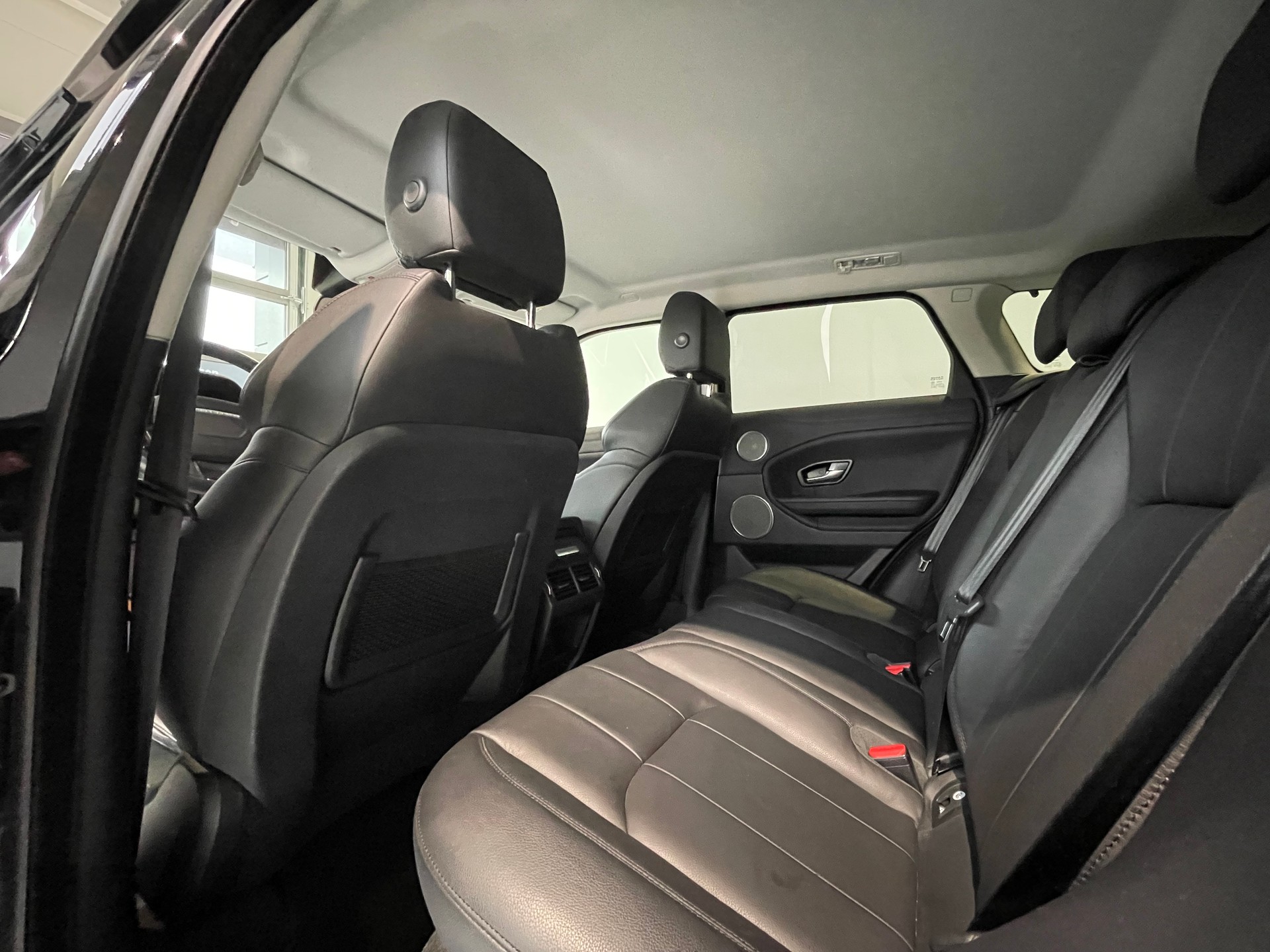 LAND ROVER Range Rover Evoque 2.0 Si4 SE AT9-image-6
