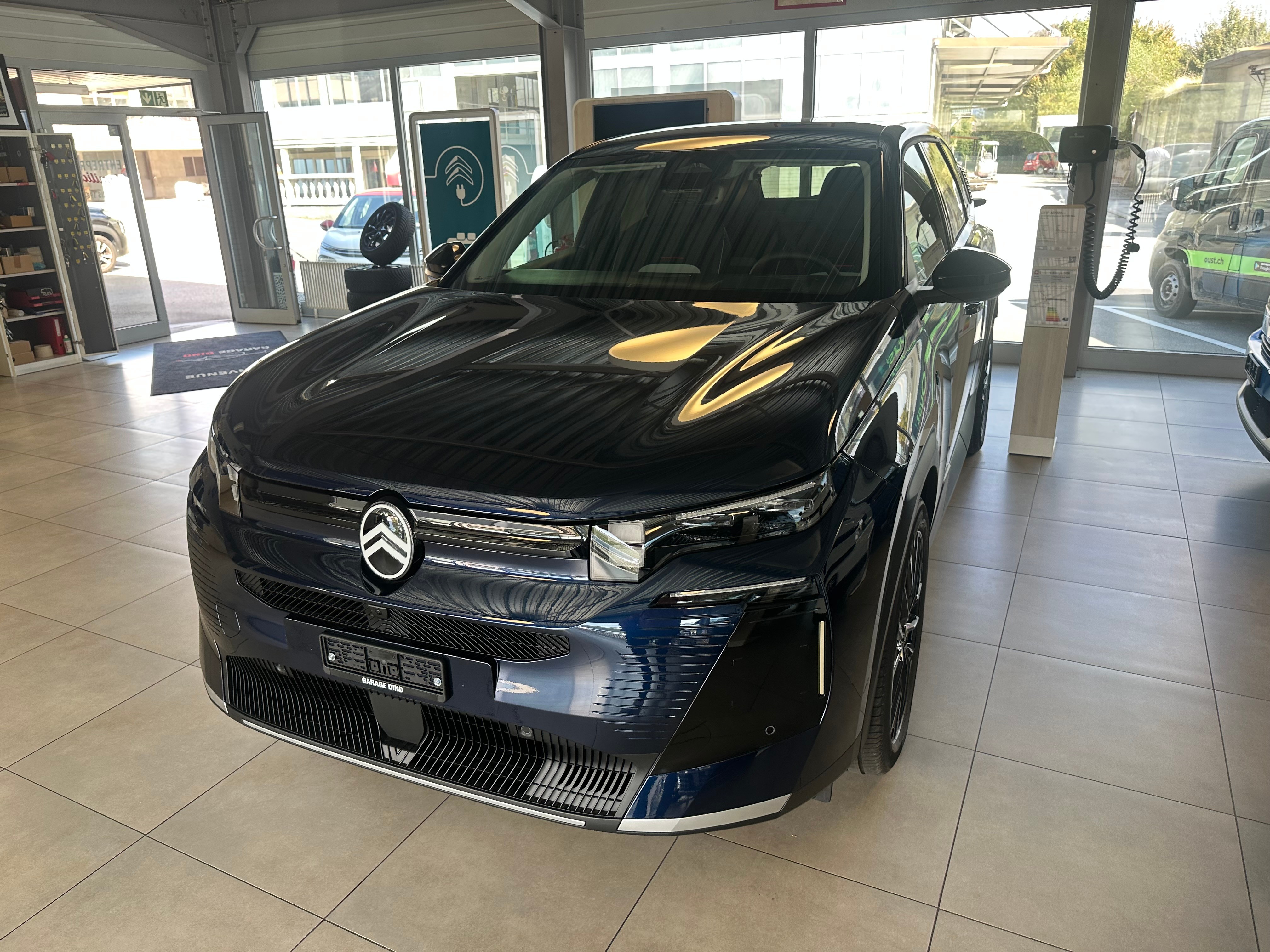 Car photo