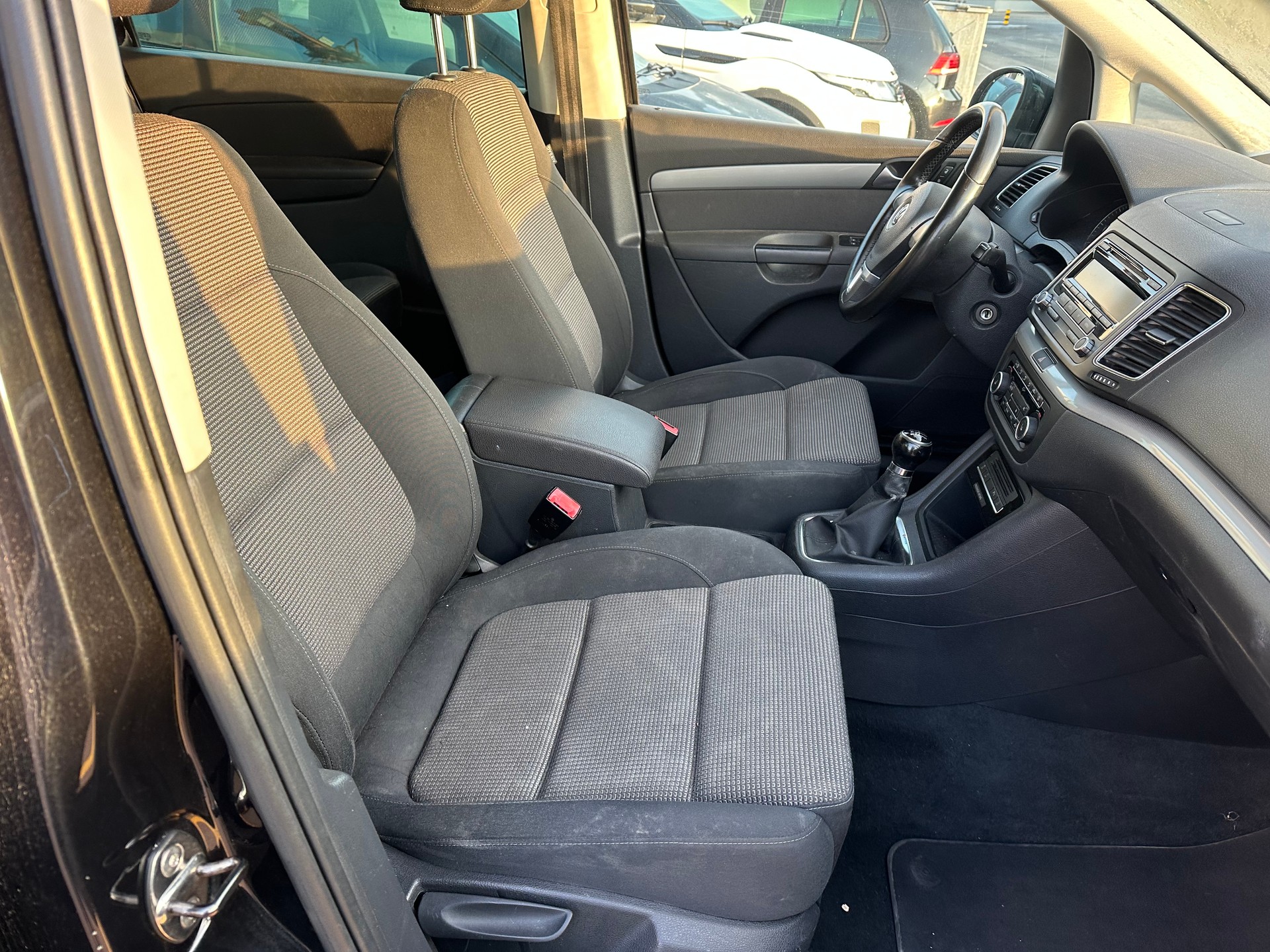 VW Sharan 2.0 TDI BMT Highline 4Motion-image-5